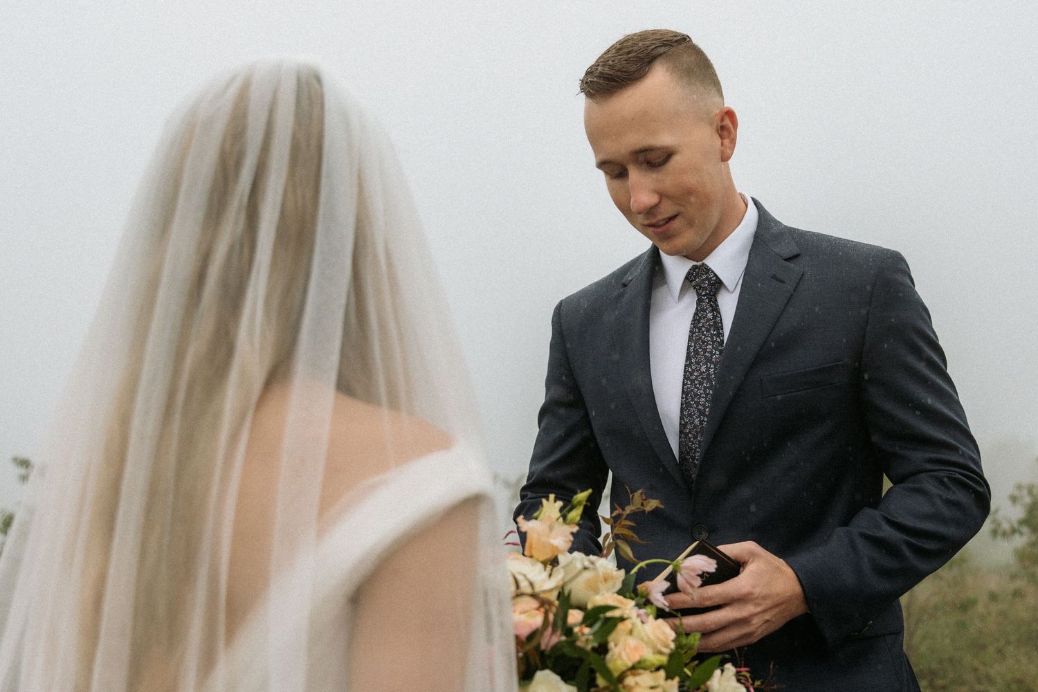 groom reading vows
