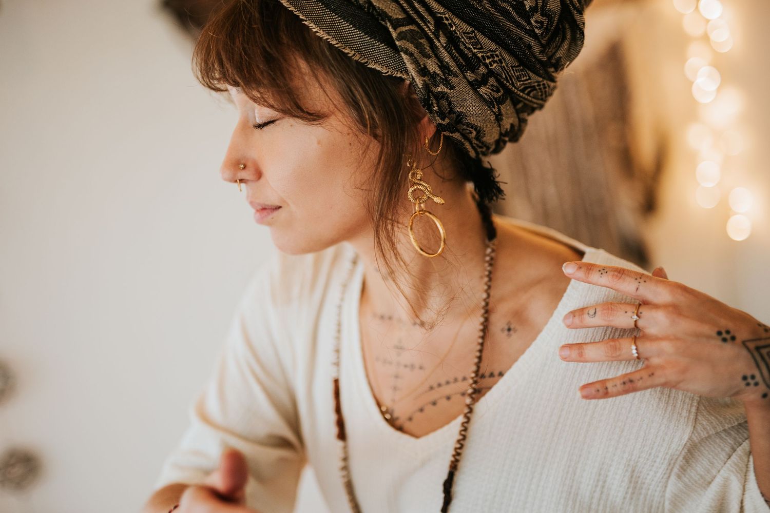 Aligned Branding Shoot spirituele ondernemers Shanti Aldemir Safe Space Tattoos - creatieve business fotografie Nederland door Landa Penders
