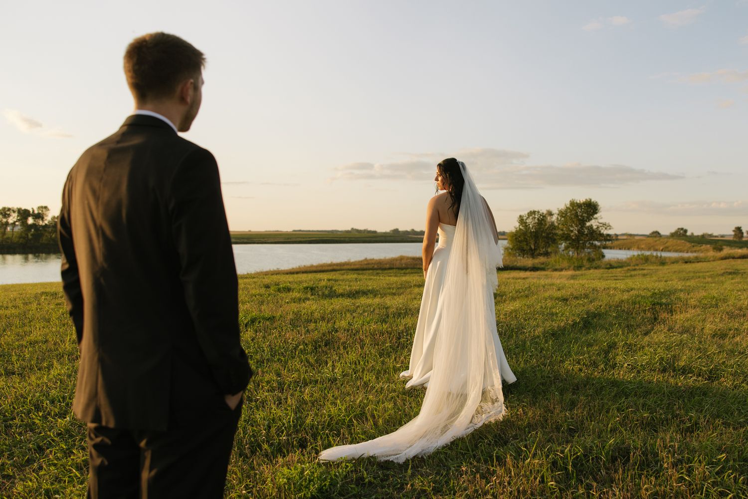 Editorial golden hour photography in Philadelphia inspired by modern romance-8.jpg