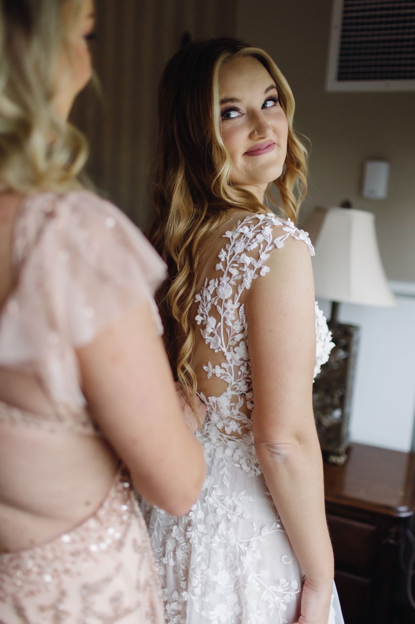 Bride and groom portraits at Cairnwood Estate Philadelphia, natural light photography.jpg