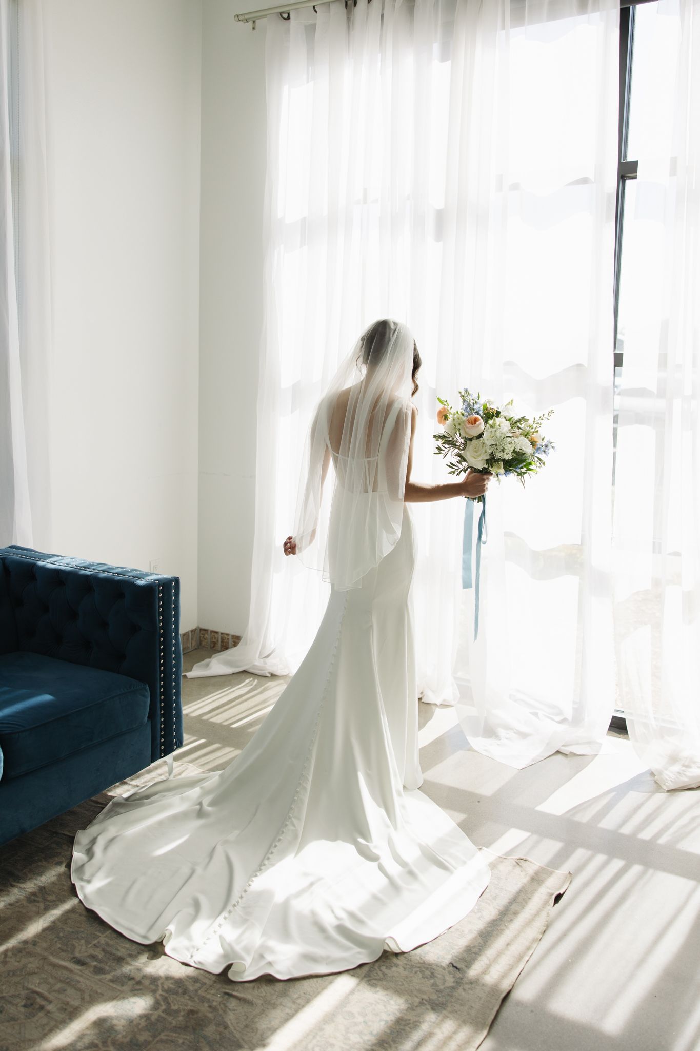Philadelphia-area wedding at Appleford Estate, romantic couple under natural light-07.jpg