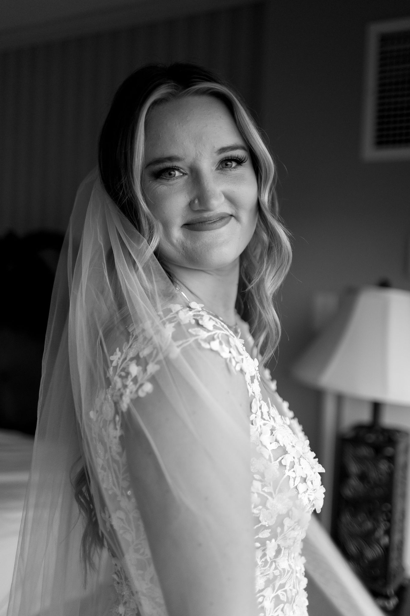Bride and groom portraits at Cairnwood Estate Philadelphia, natural light photography.jpg