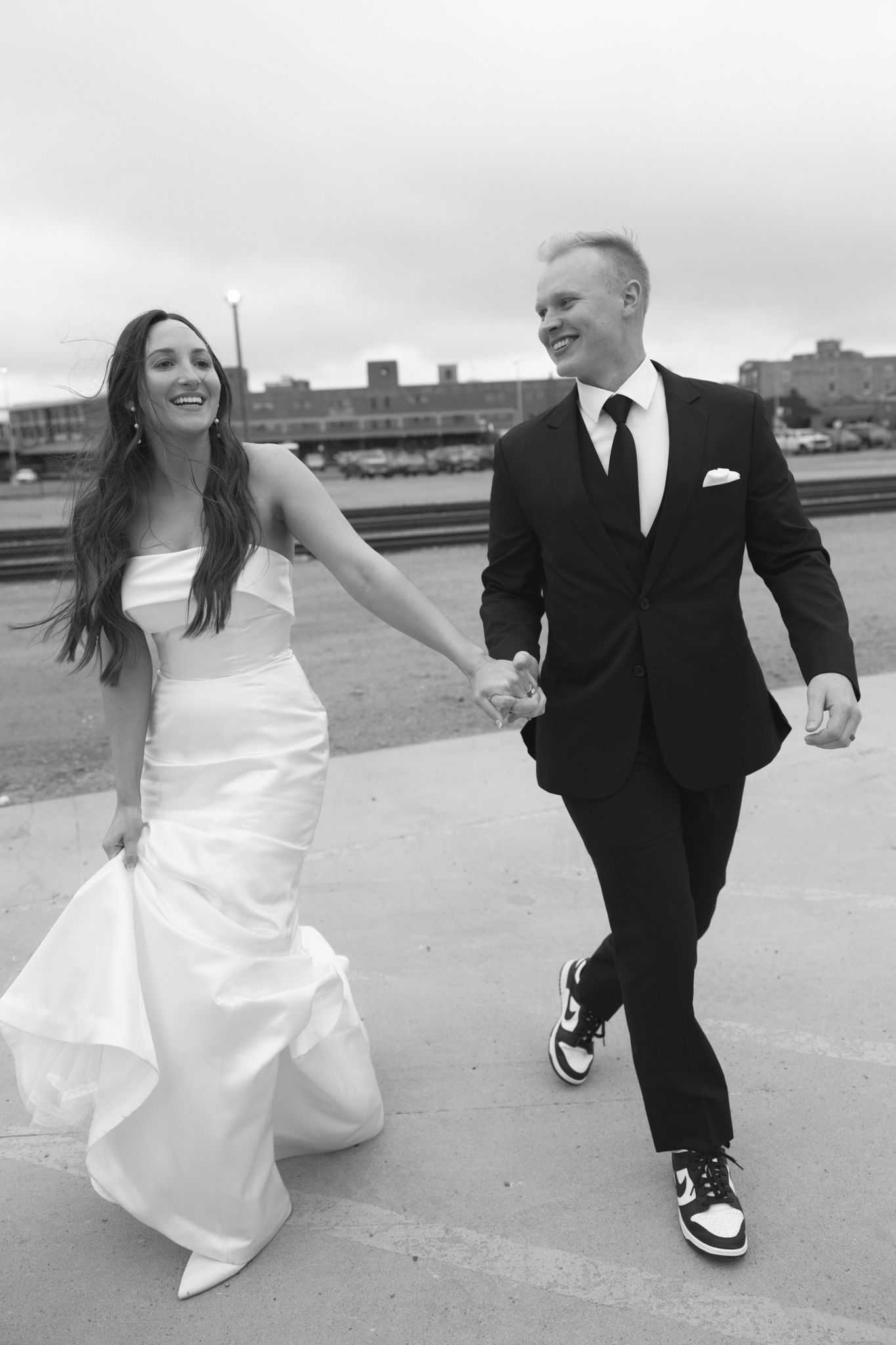 Philadelphia luxury wedding photographer capturing candid moments and real emotion-1.jpg