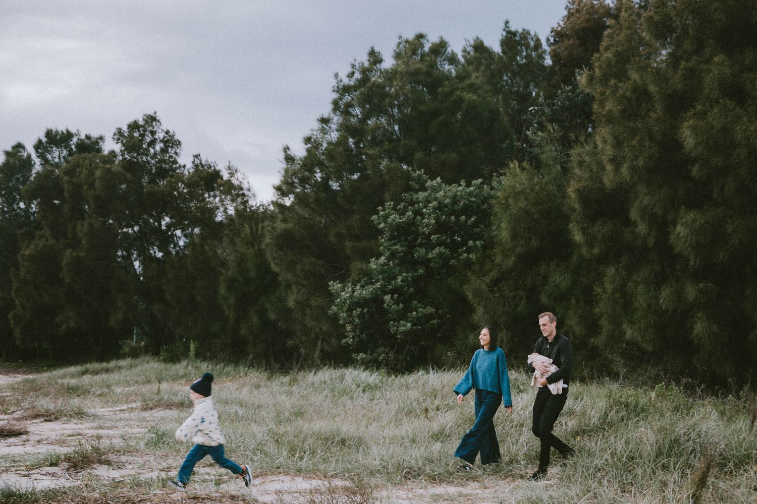 Outdoor family photoshoot in Shoalhaven by Love, Sophie