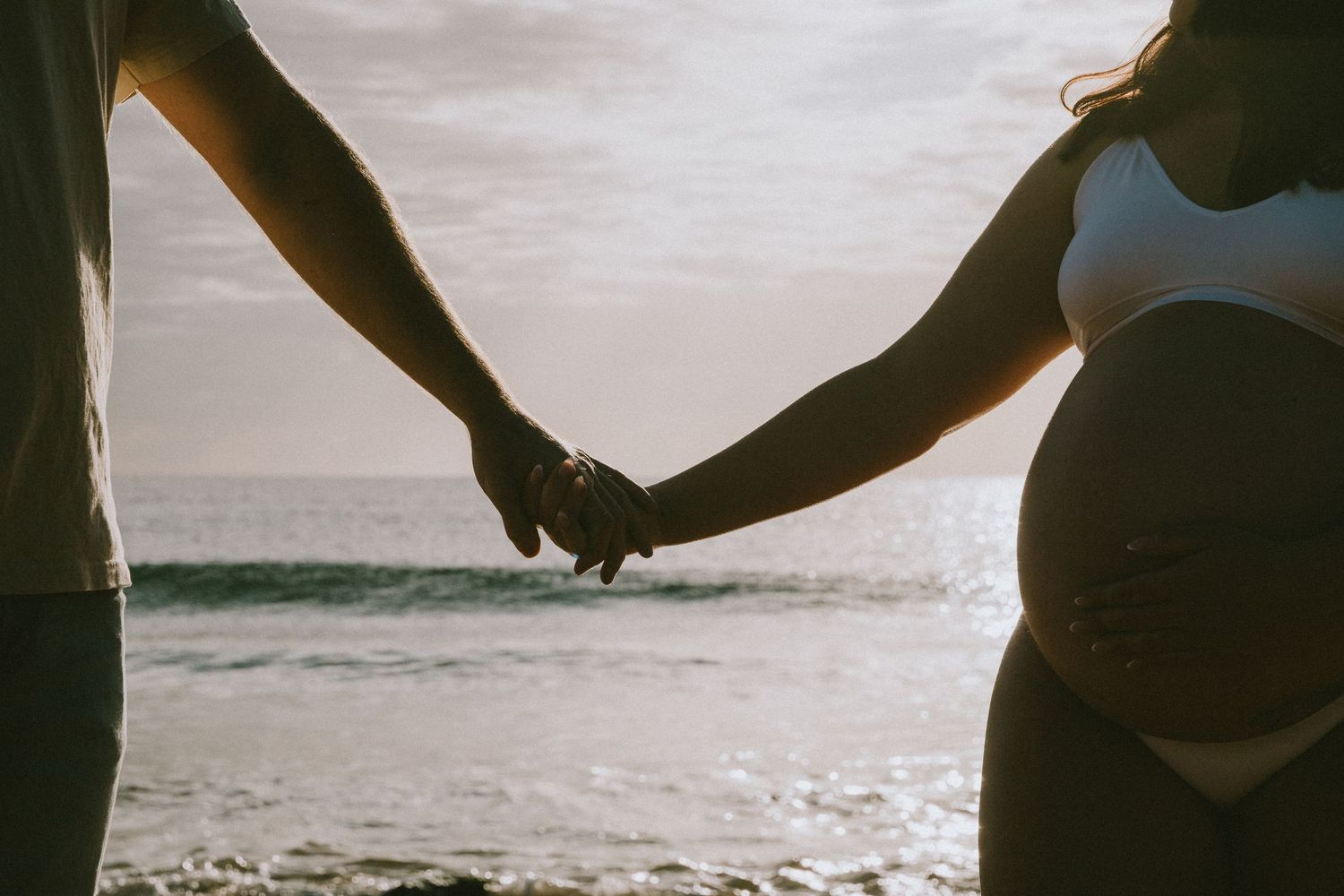 Maternity photo session in Jervis Bay with Love, Sophie Photography