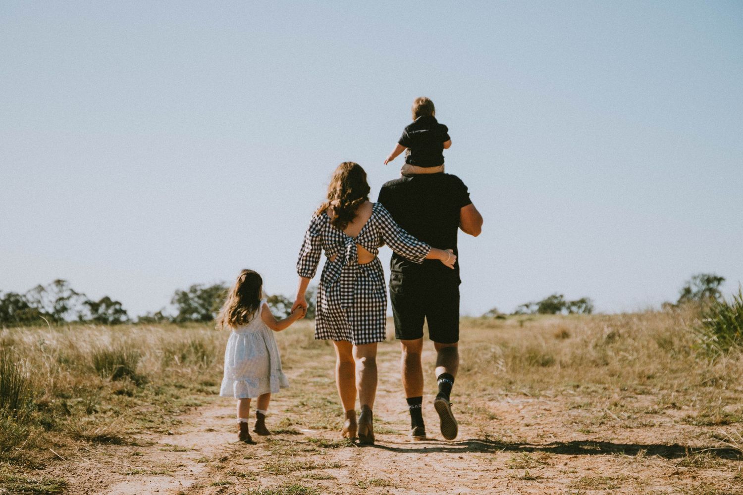 Outdoor field family photoshoot in Culburra by Love, Sophie