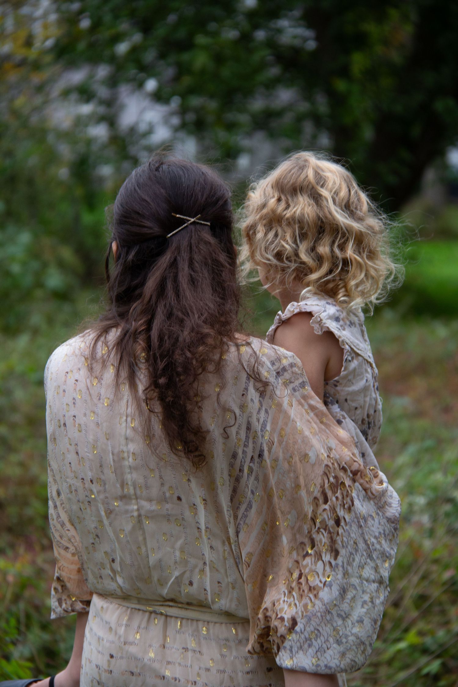 Lifestyle family sessions featuring authentic moments and personalized photography for families capturing love, laughter, and connection