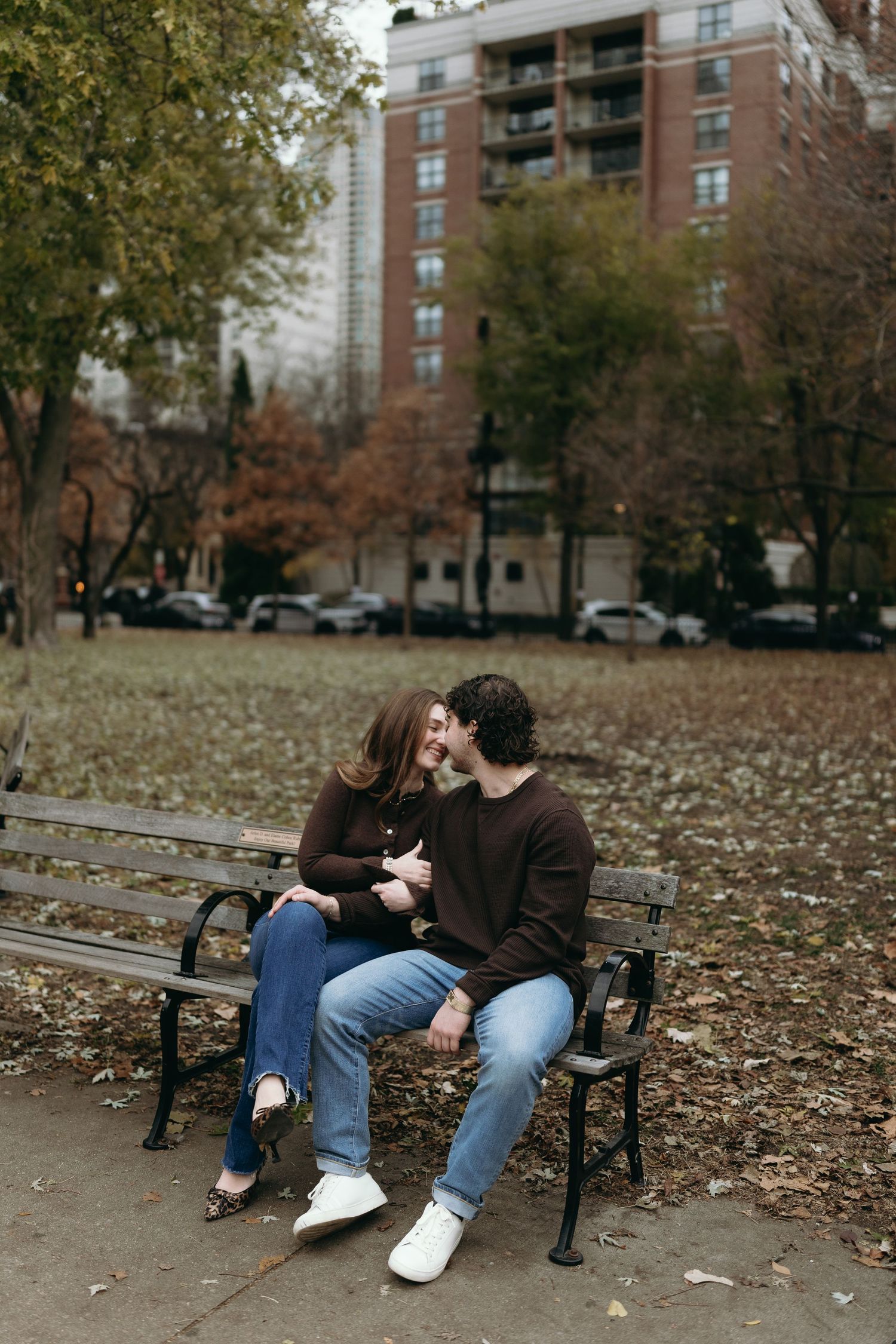 A fall engagement session in Chicago Gold Coast Washington Square.