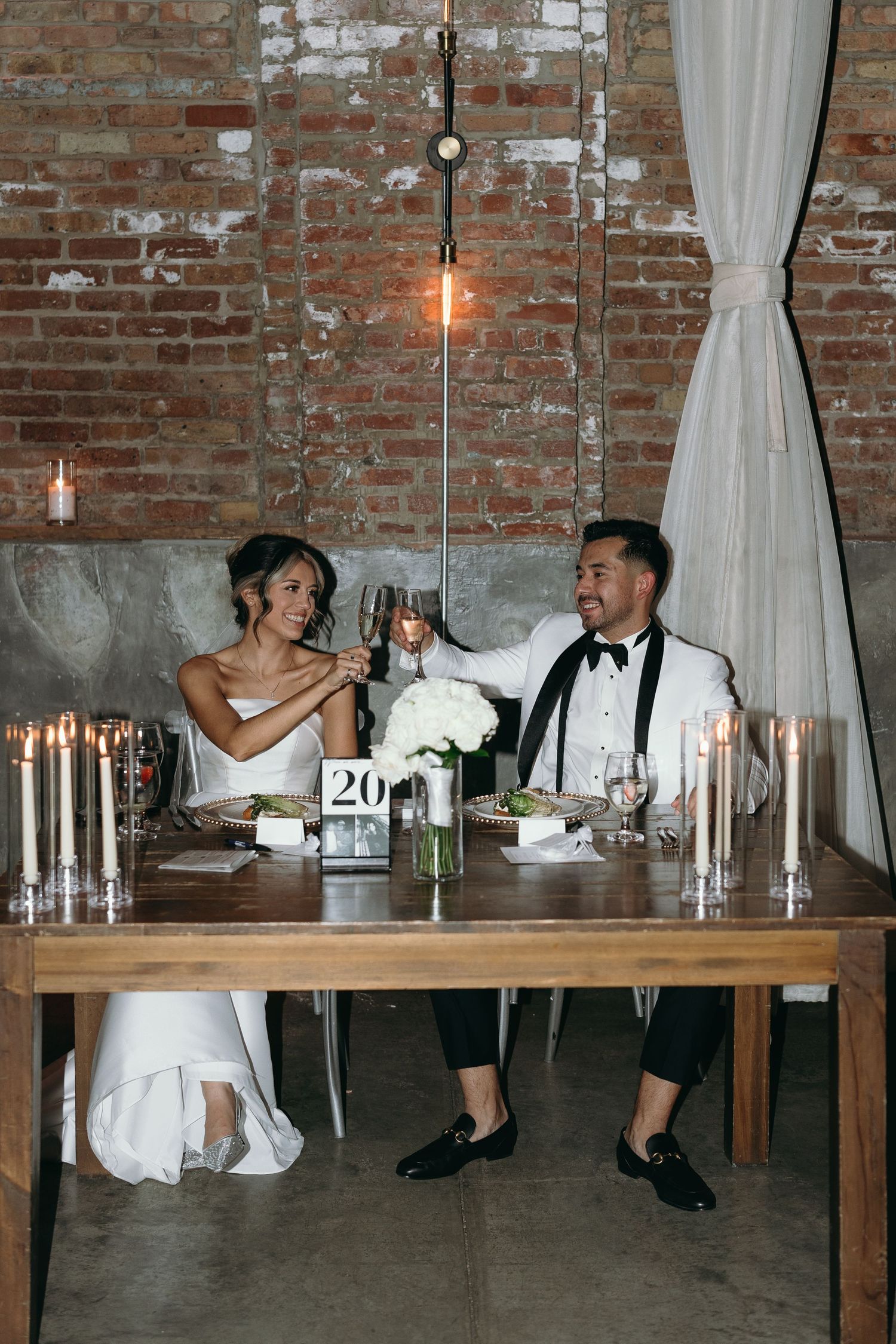 Luxury Fairlie wedding in Chicago featuring a stylish reception captured by Chicago wedding photographer.