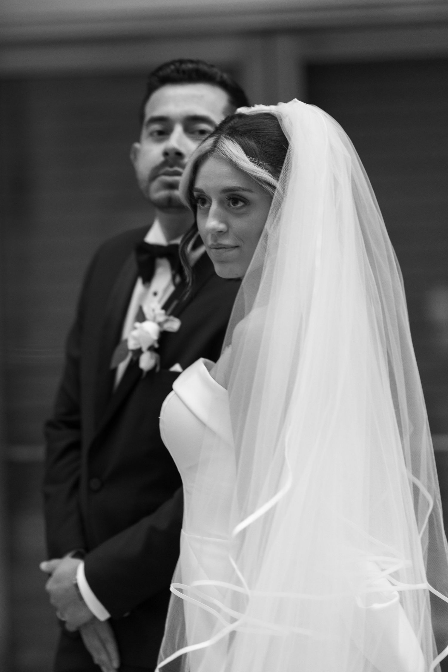 Luxury Chicago wedding photography featuring classic Financial District architecture and black tie wedding style.