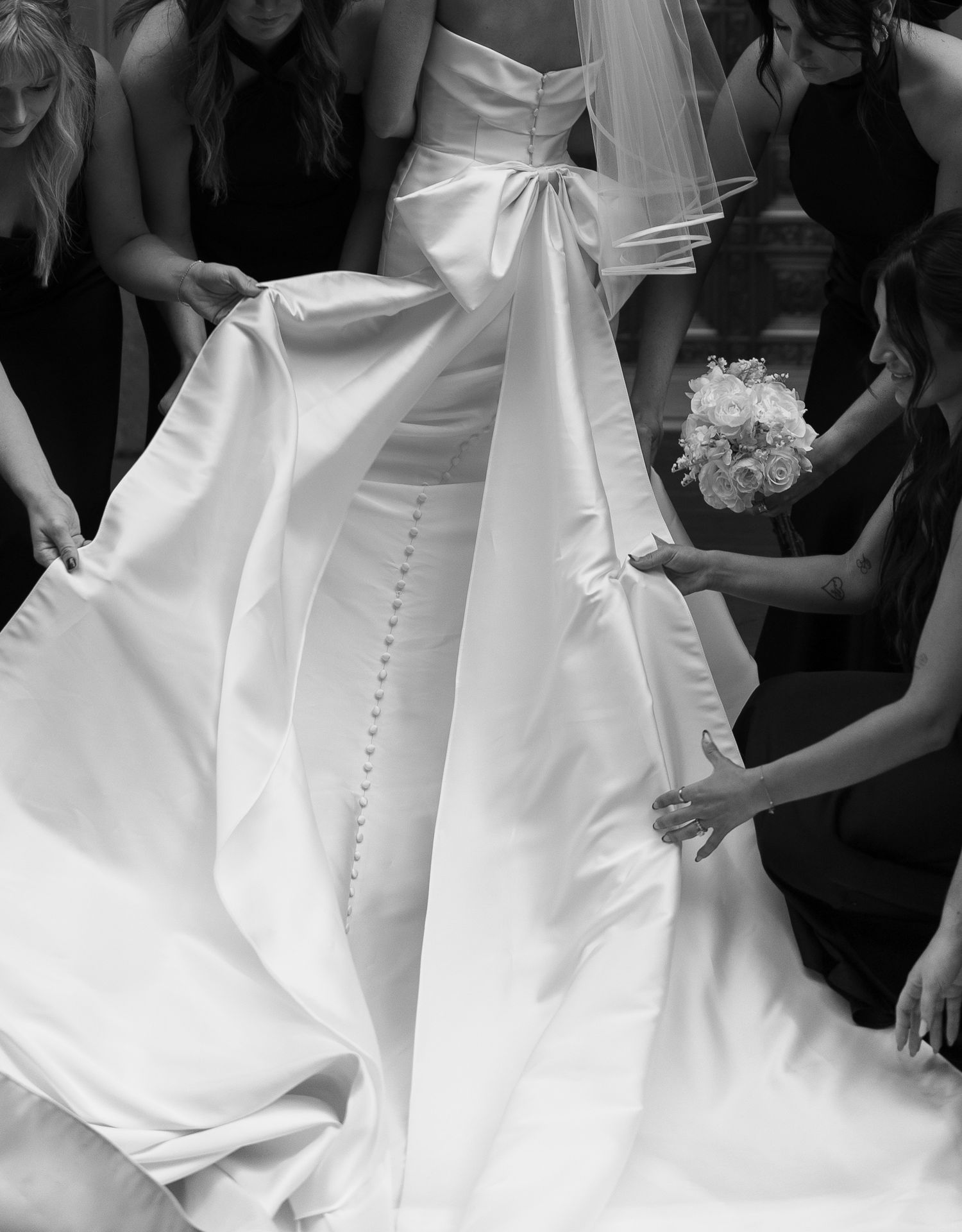 Luxury Chicago wedding photography featuring classic Financial District architecture and black tie wedding style.