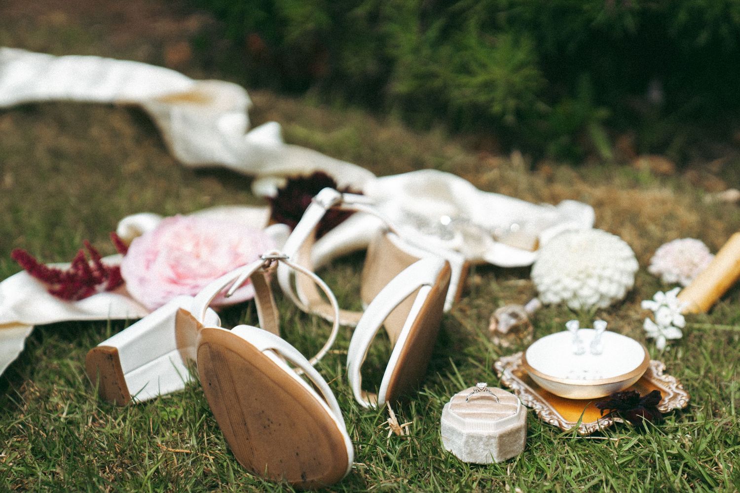 details for a micro wedding in big Sur CA.