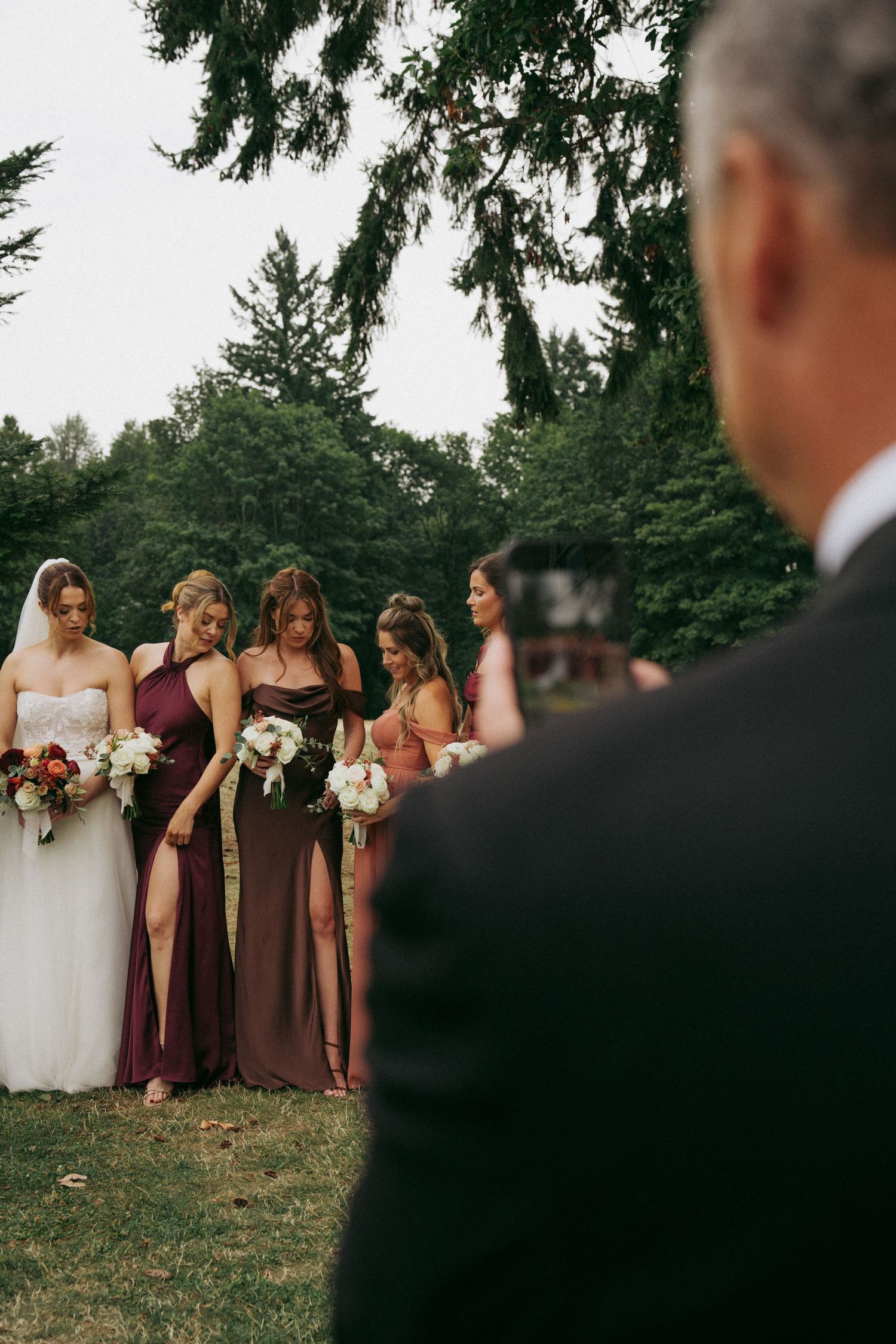 Fall wedding party candid photos in autumn colors in Washington
