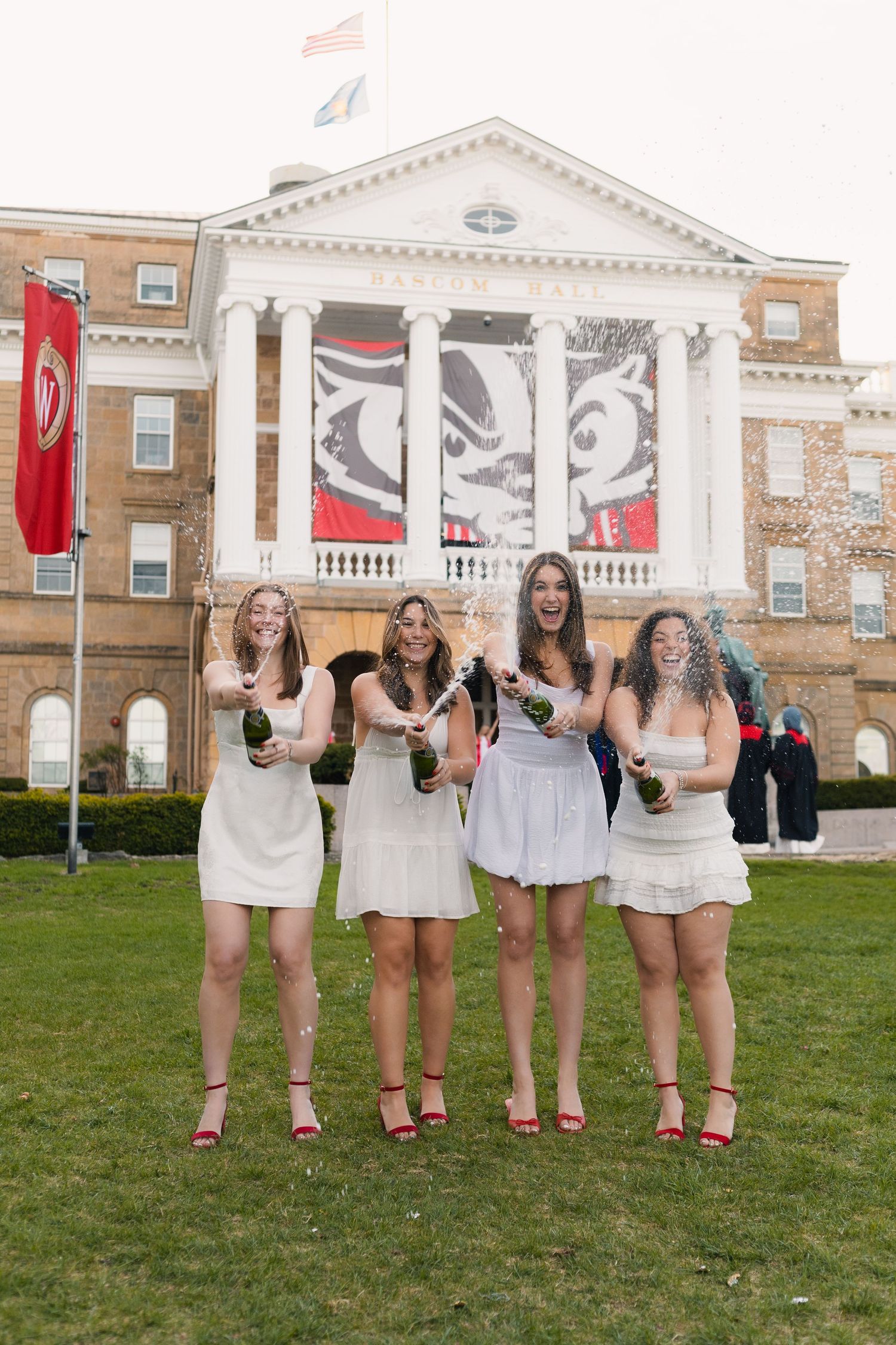 Uw madison wi professional photographer best senior photos graduation badgers university bascom hill champagne pop sorority sisters photos