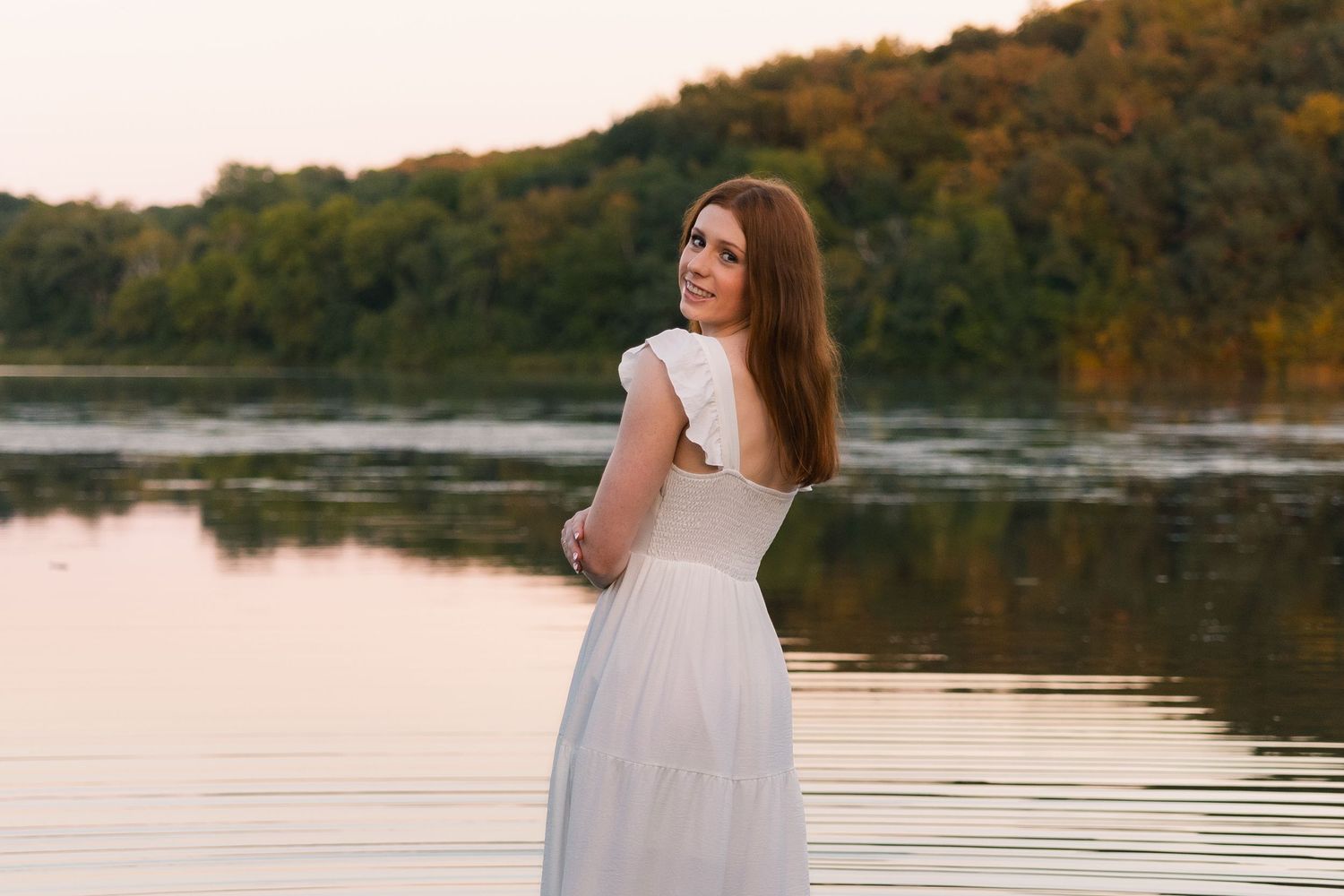 Madison, WI best senior photographer Little Dragan Photography high school yearbook photos nature Cross Plains Indian Lake County Park water