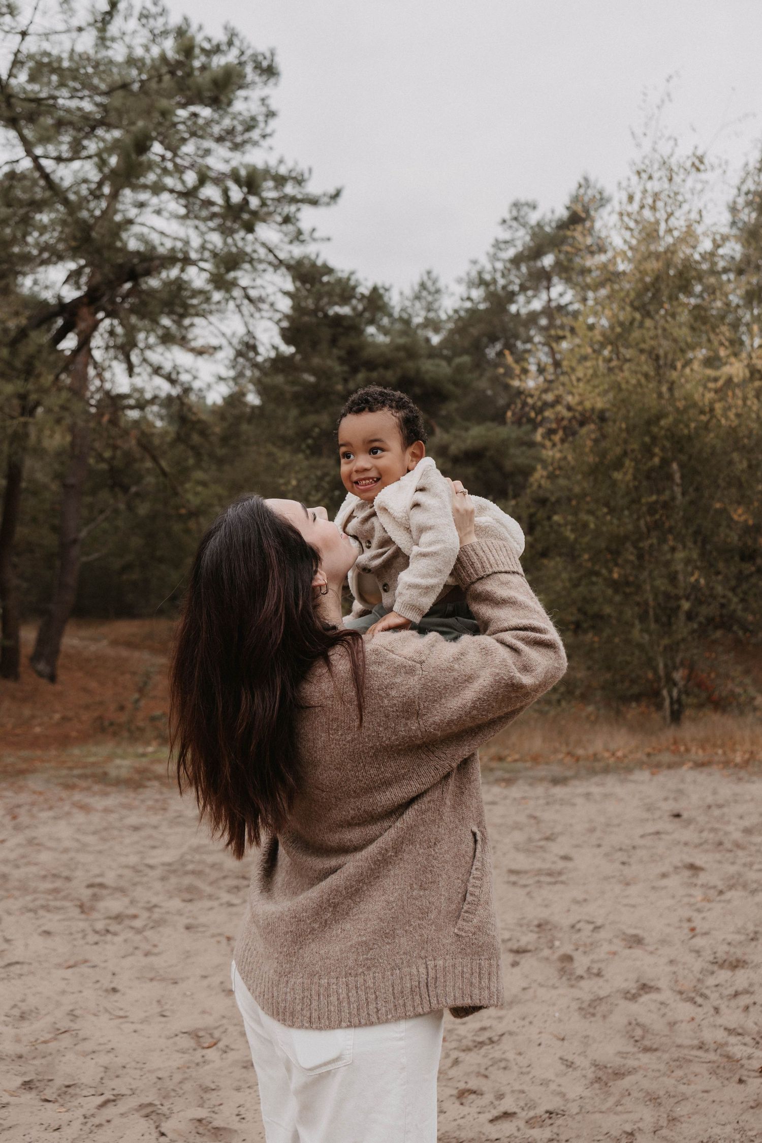 Roos Donga Fotografie
Gezinsfotograaf Breda / Oosterhout
Fotograaf Noord-Brabant
Moederschap / Motherhood
