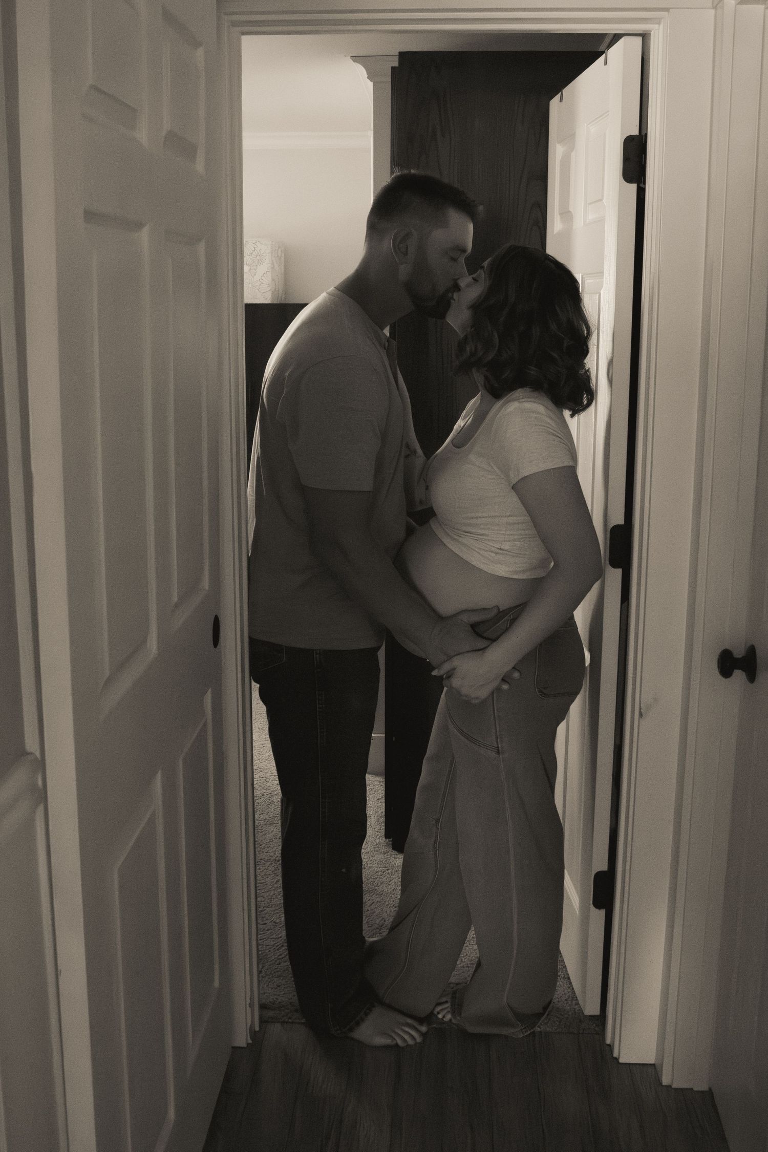 in home maternity photos
