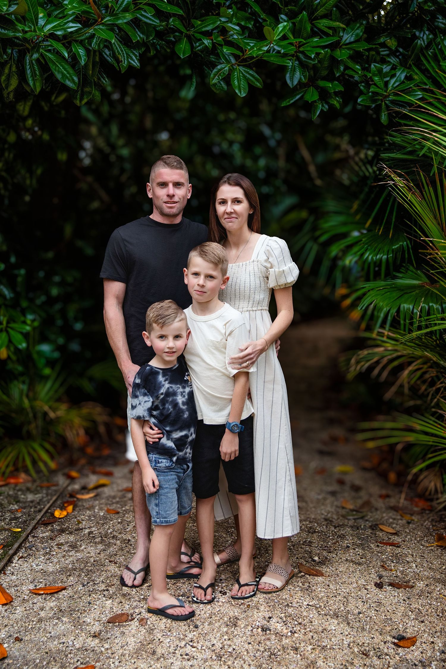Wenderholme Family Photoshoot: Parents and children enjoying a lifestyle session in Auckland Rodney, North Shore.