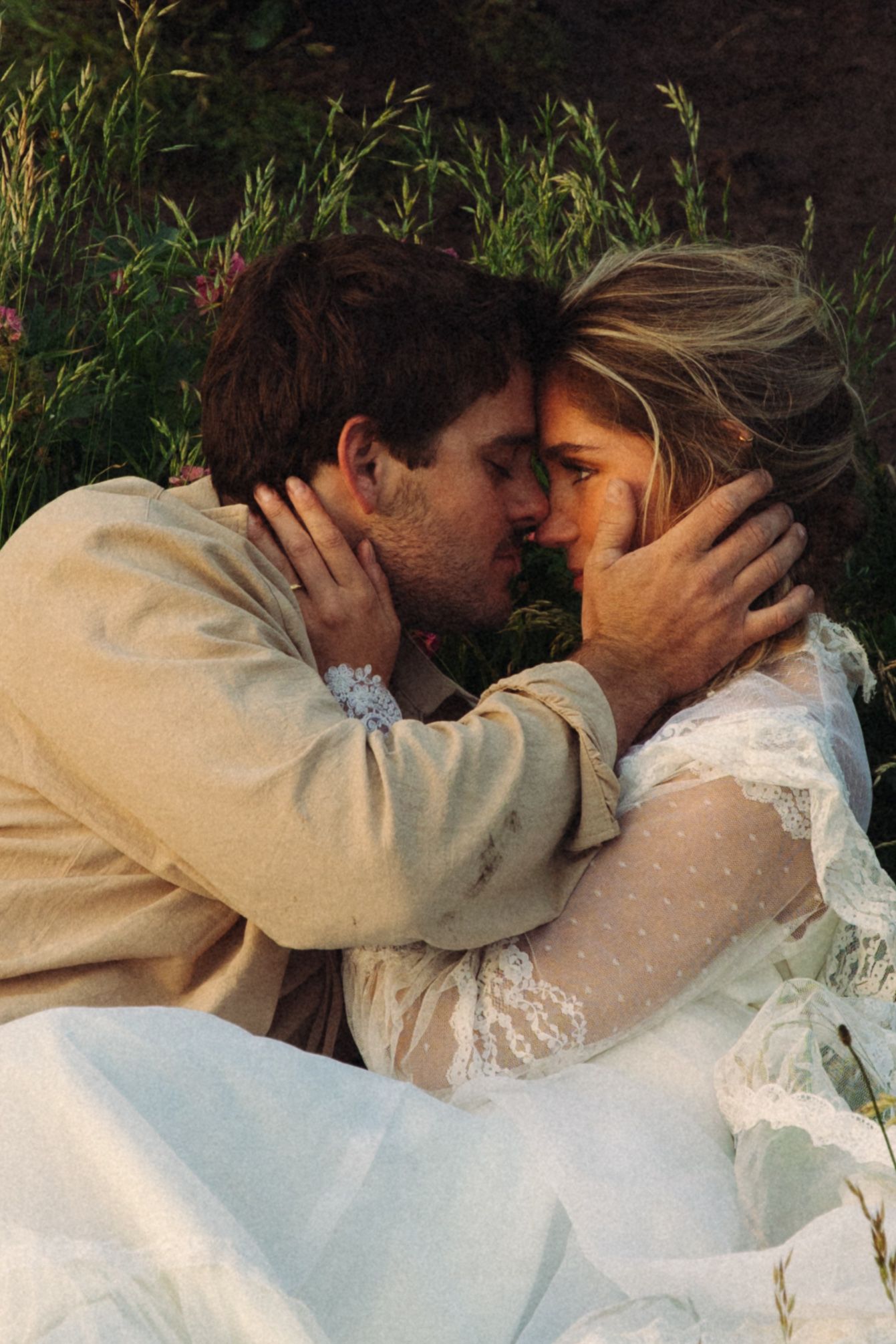 Romantic elopement on the Oregon Coast, couple starring into each others eyes