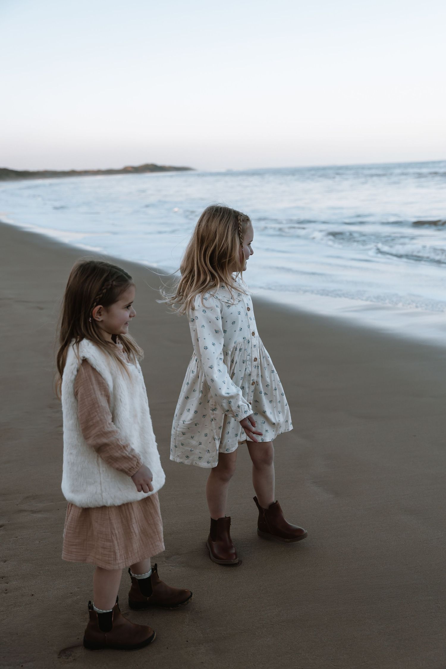 children, siblings, family photoshoot, sunset, beach photoshoot, geelong, torquay