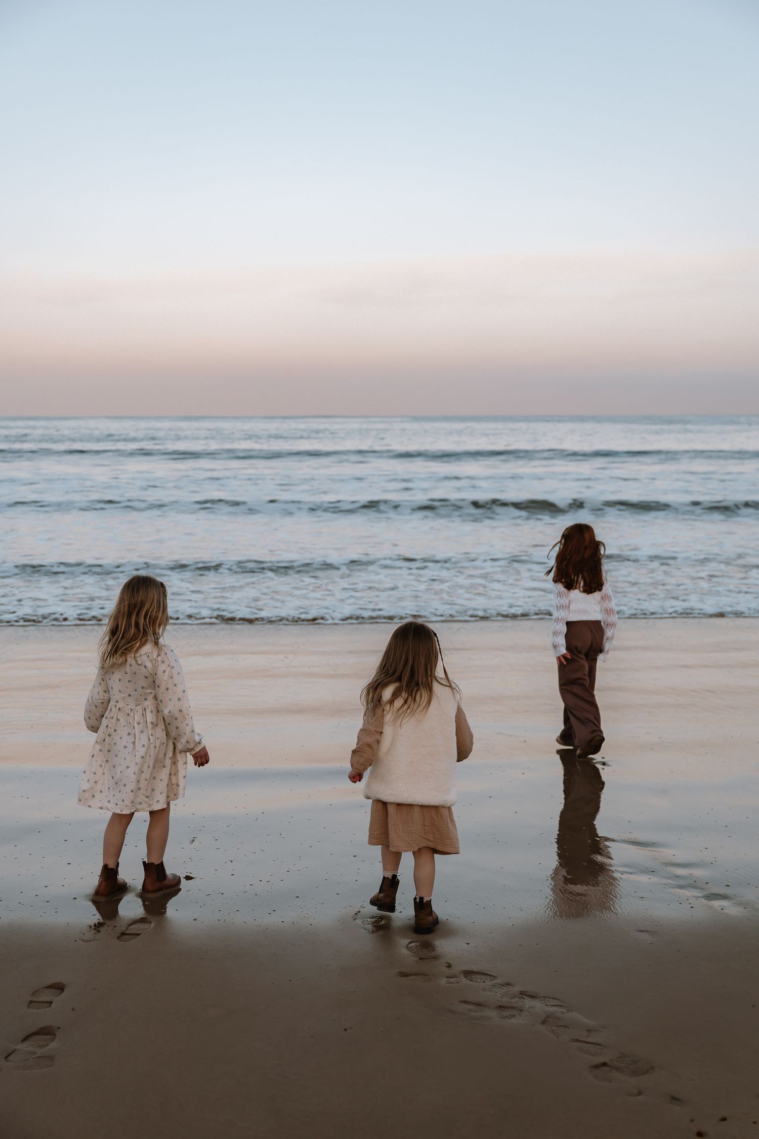 children, siblings, family photoshoot, sunset, beach photoshoot, geelong, torquay