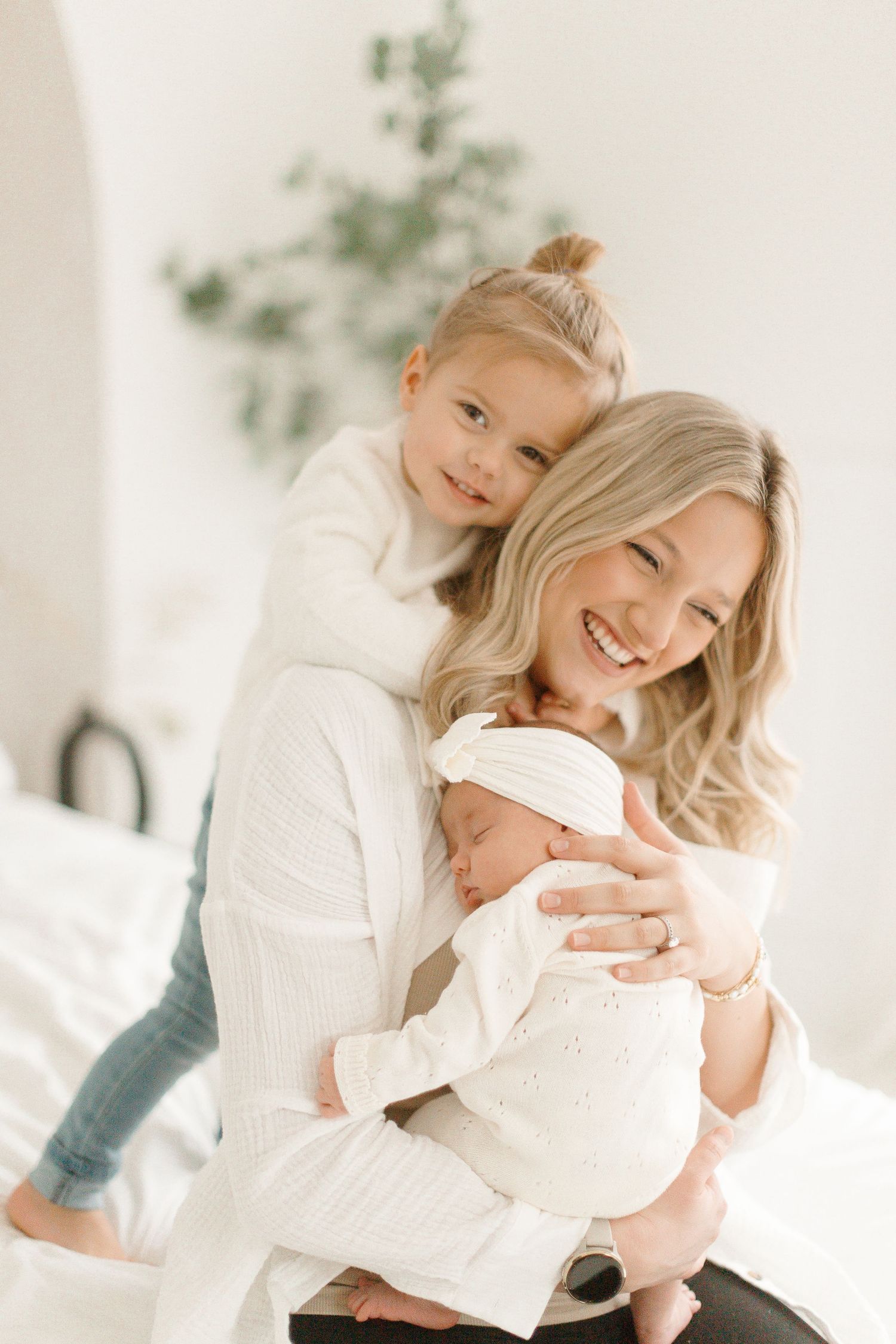 family pictures; newborn pictures