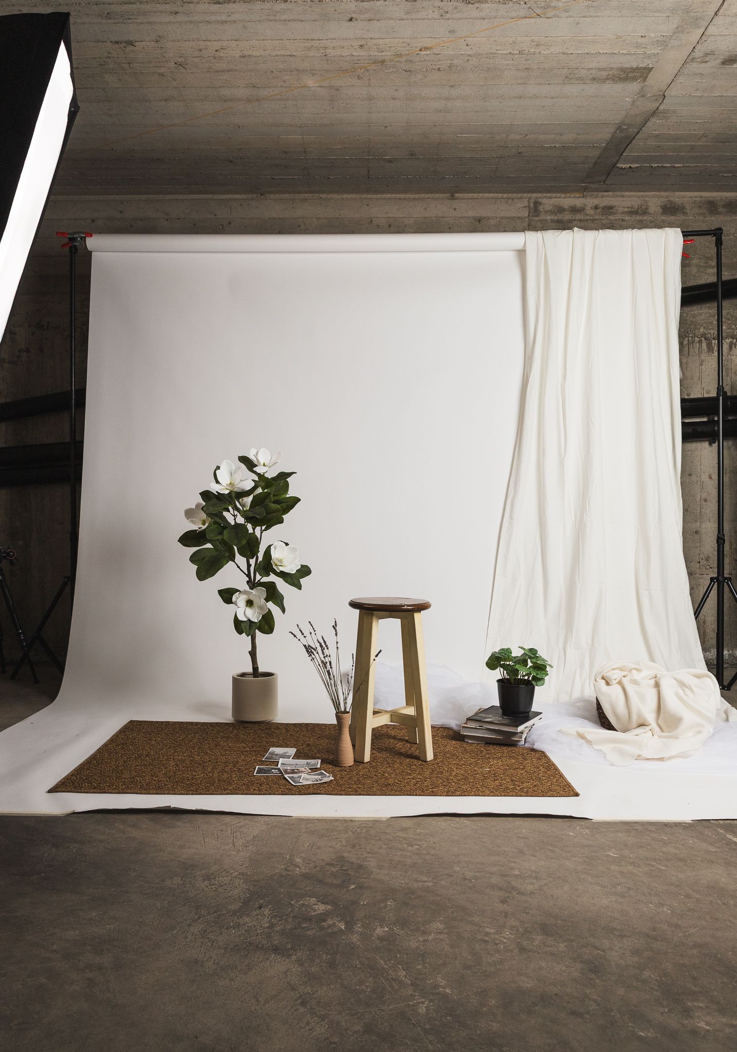 Studio Nima | Editorial φωτογράφος στην Αθήνα. Editorial φωτογραφία στην Αθήνα για πορτρέτα, brands και food.