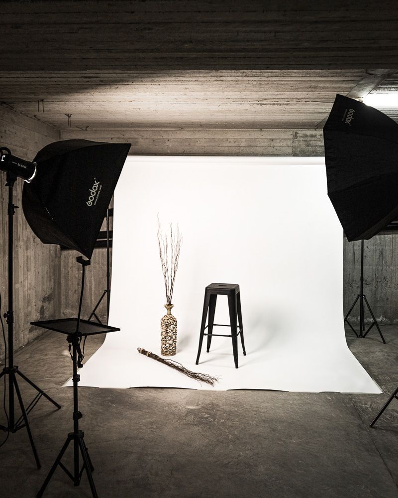 Studio Nima | Editorial φωτογράφος στην Αθήνα. Editorial φωτογραφία στην Αθήνα για πορτρέτα, brands και food.