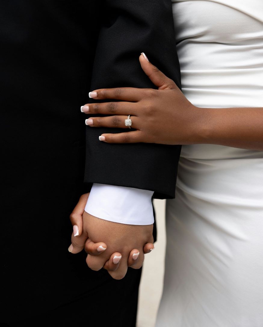 Wedding and couples portrait photography in Saginaw Michigan by Ellucid Design Studio LLC