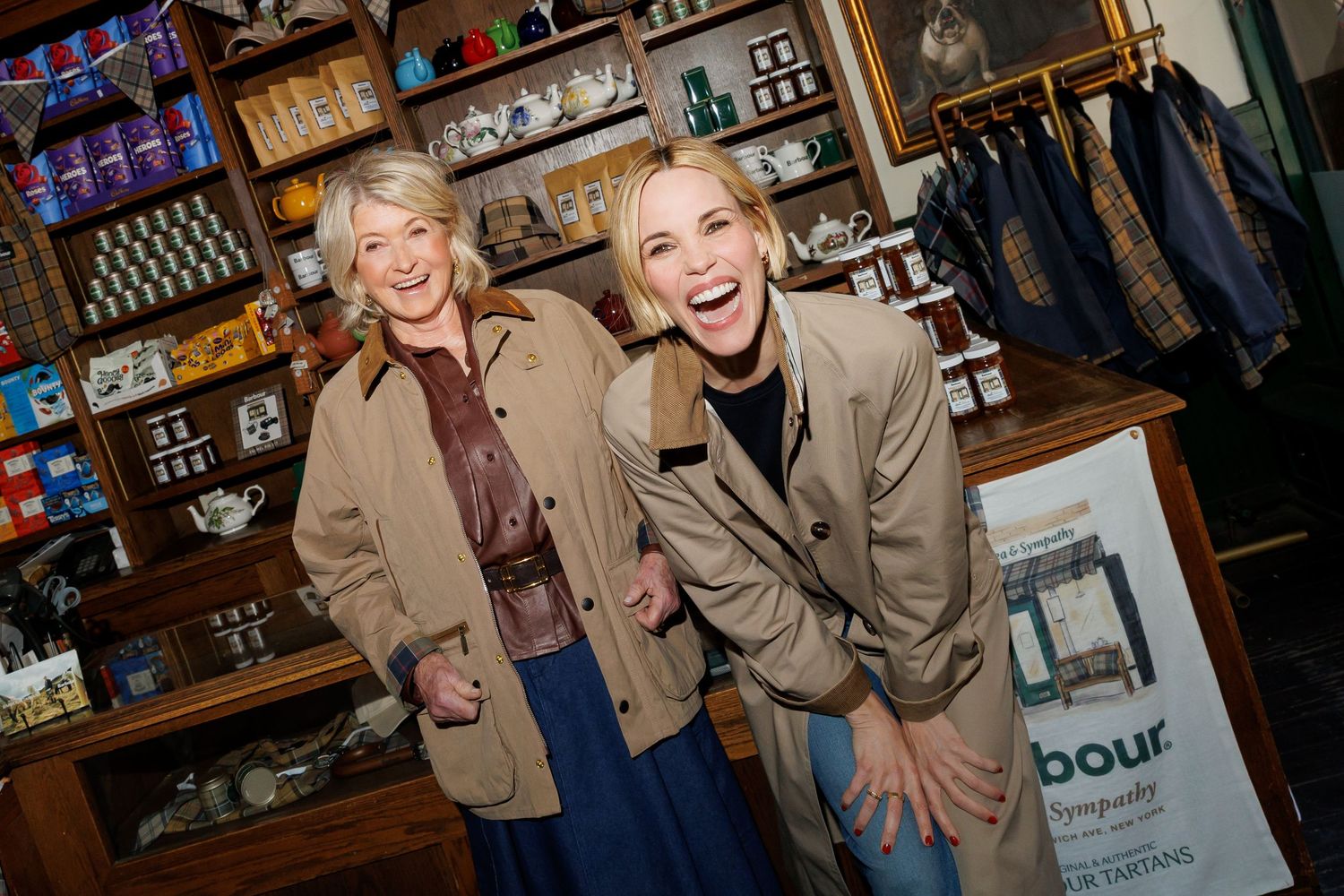 Luxury New York City Event shot by Olivia LiCalzi 

Martha Stewart & Leslie Bibb  |  Barbour x Tea & Sympathy Kick Off NYC Tartan Week