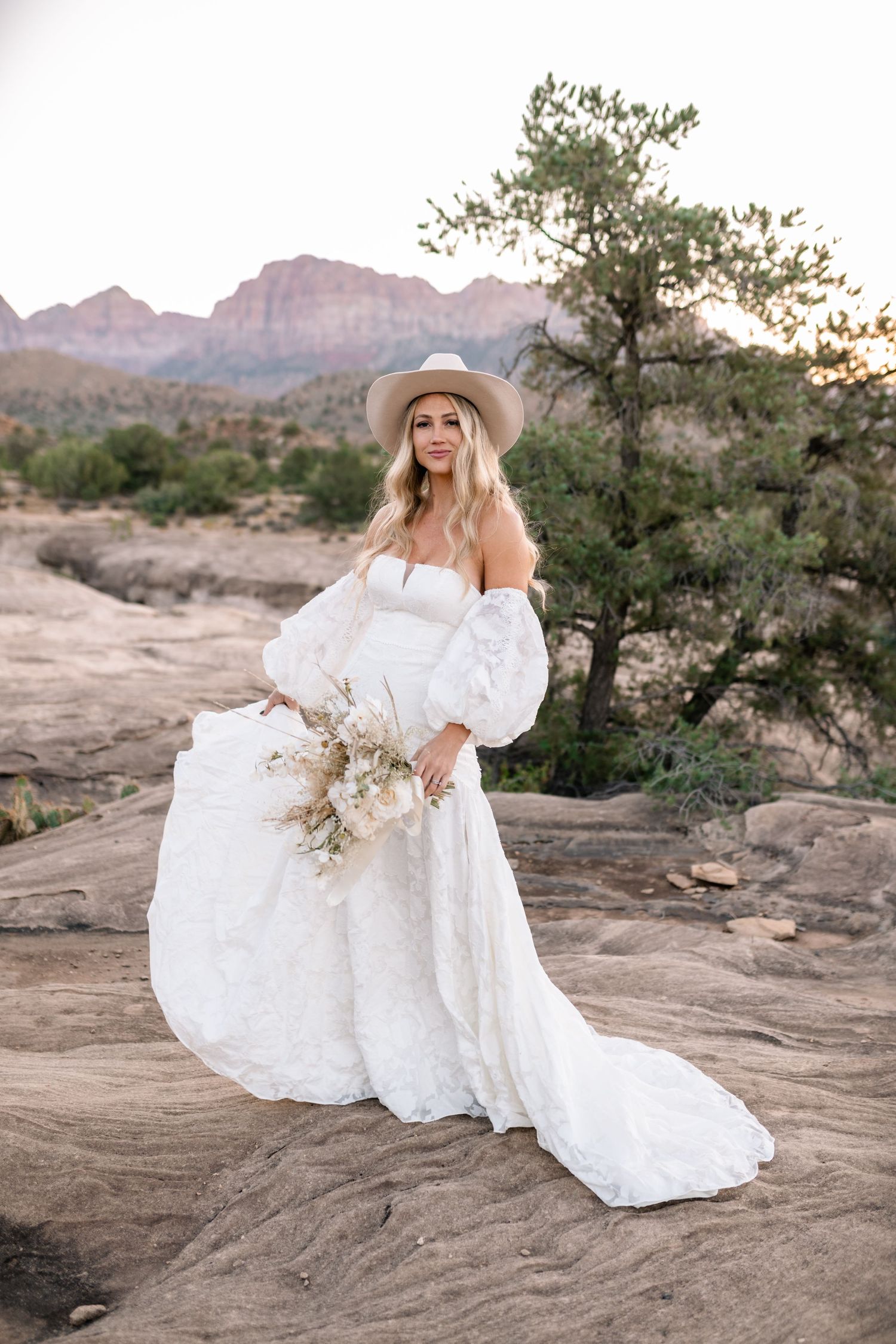 Utah elopement photographer captures the romance of a desert sunrise bridal session