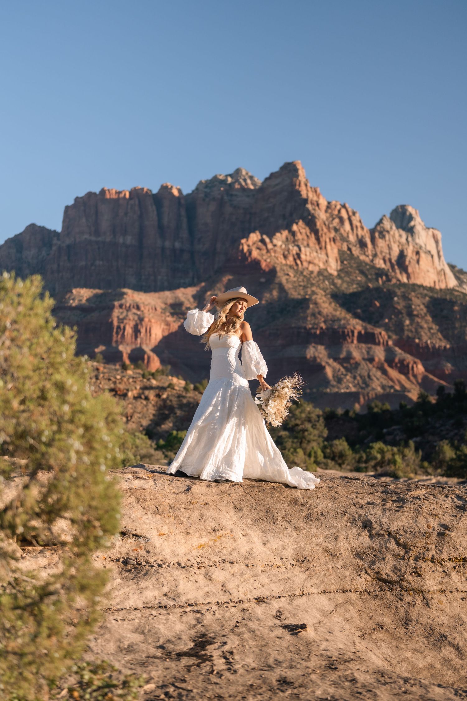 Utah elopement photographer captures the romance of a desert sunrise bridal session