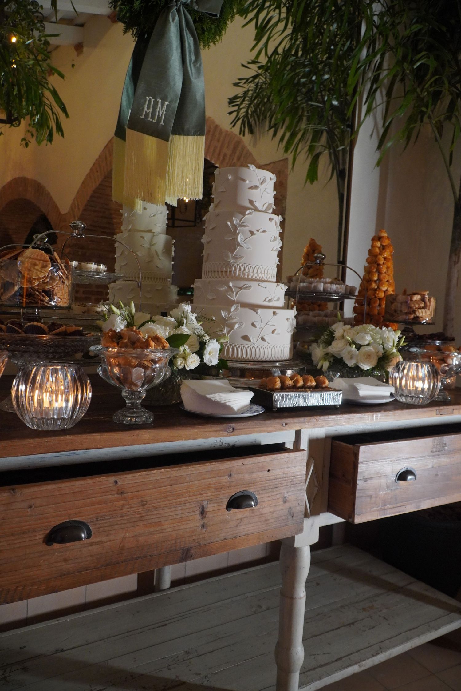 Fotografía profesional, decoracion de bodas. pre boda, luz tenue.