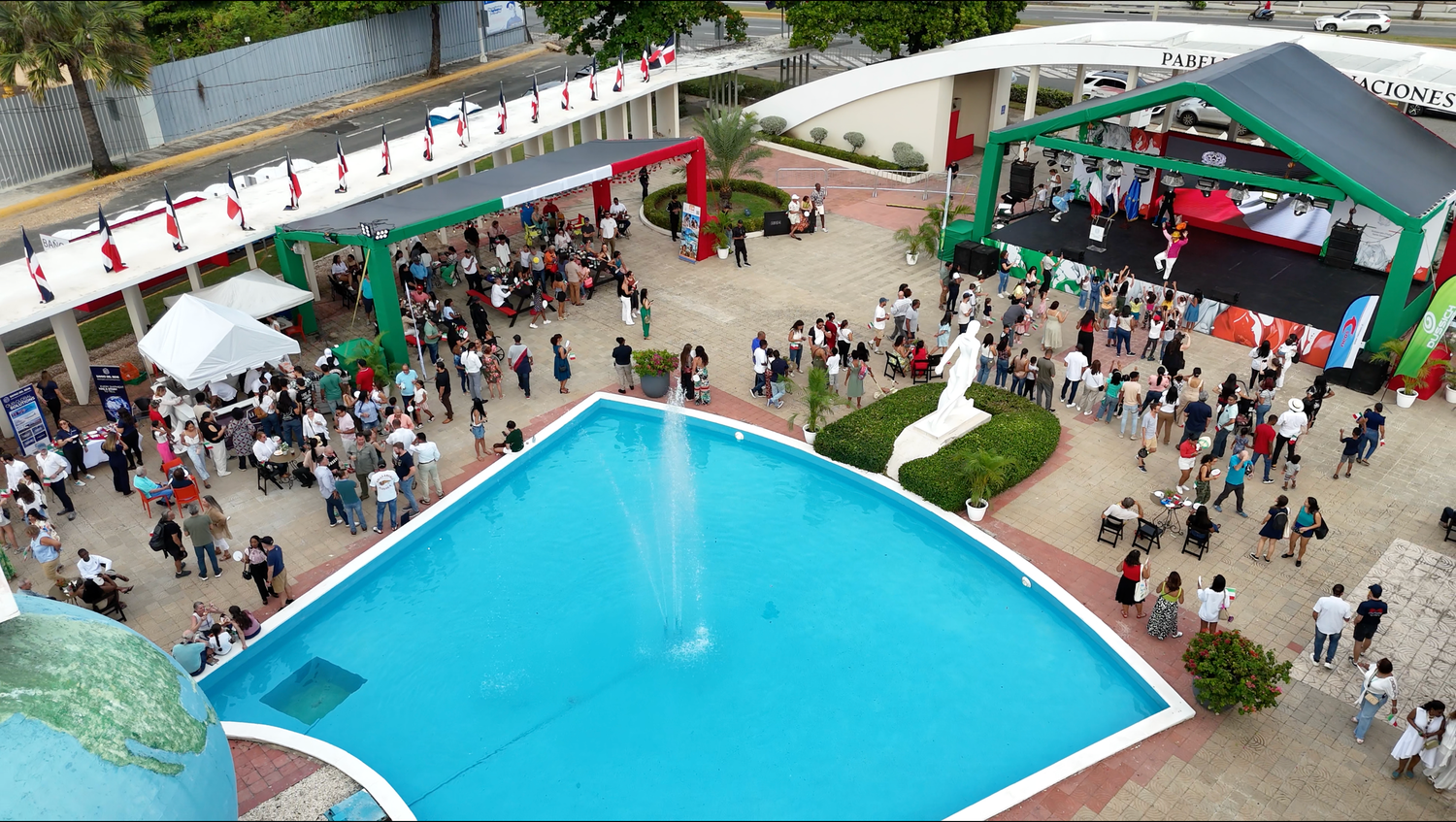 Fotografía profesional, cobertura evento corporativos. Toma aerea. feria de italia.