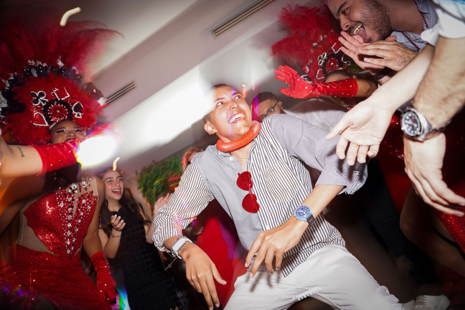 Fotografía profesional, entrada cumpleaños 50 años. tematico de reina de corazones. fiesta