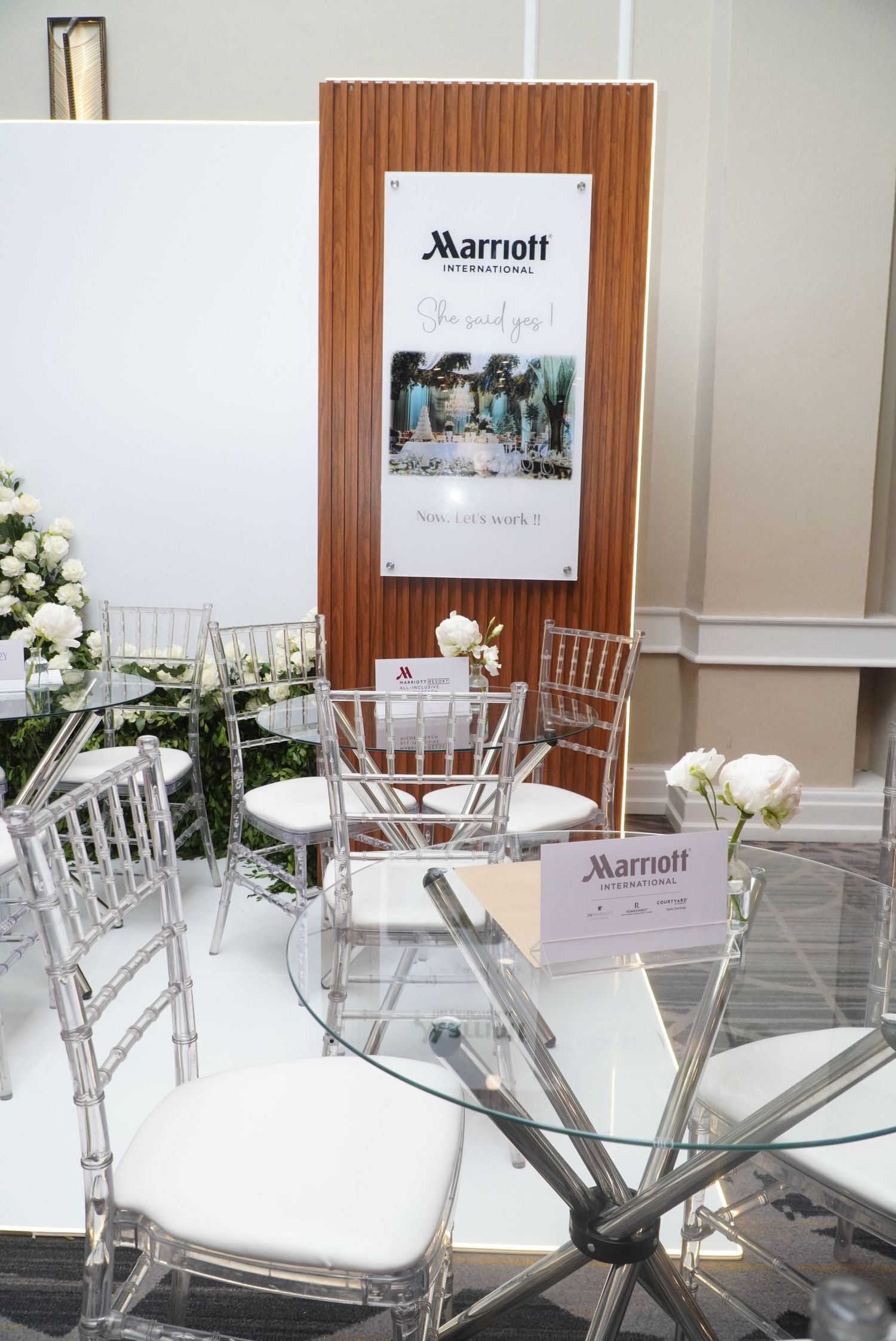 Fotografía profesional, Stand de marca. Festivales y congresos. 
marca hotel Marriot. Festival de bodas, plano detalle