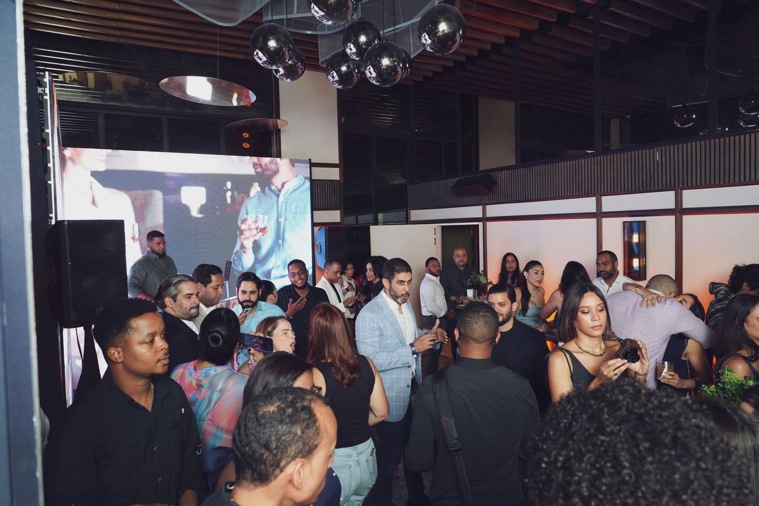 Fotografía profesional, cobertura evento corporativos. Bebidas alcohólicas.