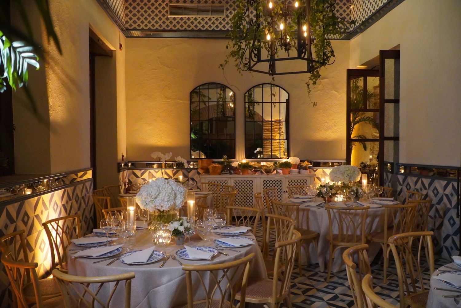 Fotografía profesional, decoracion de bodas. pre boda, luz tenue.