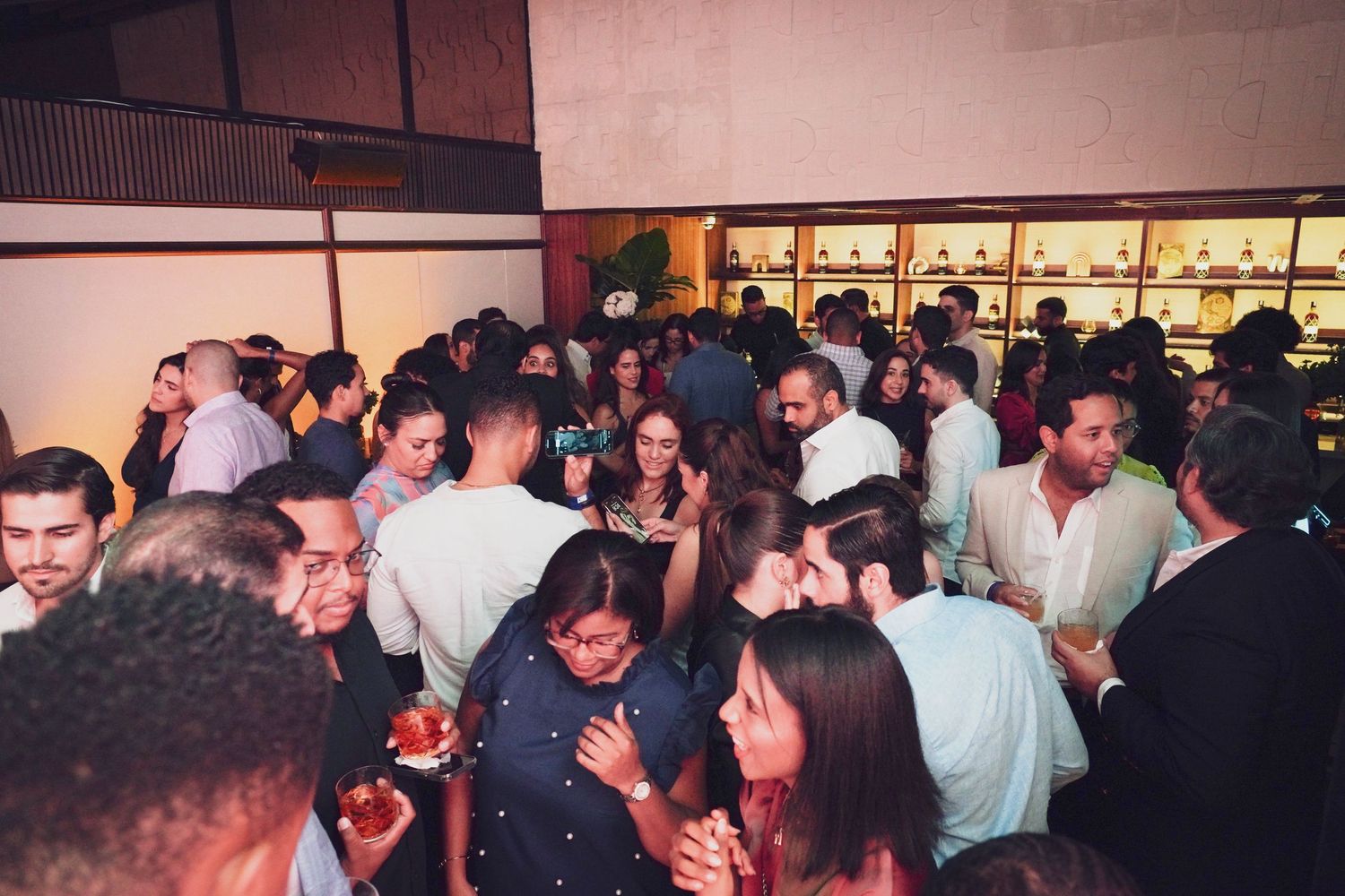 Fotografía profesional, cobertura evento corporativos. Bebidas alcohólicas.