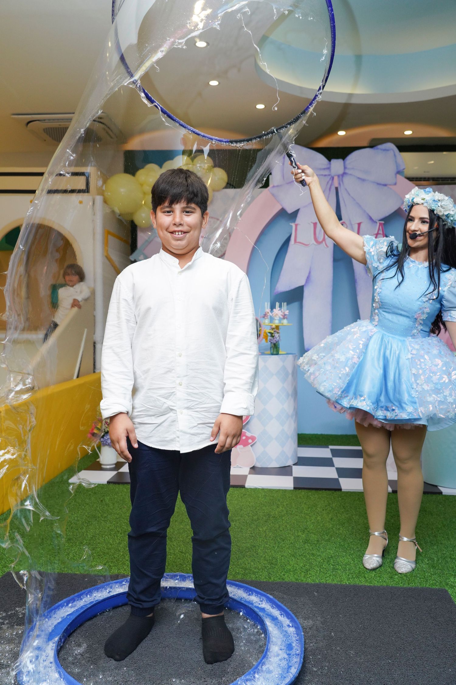 Fotografía profesional, fiesta de cumpleaños 1er. año.  temático Alicia en el país de las maravillas. Familia y amigos.