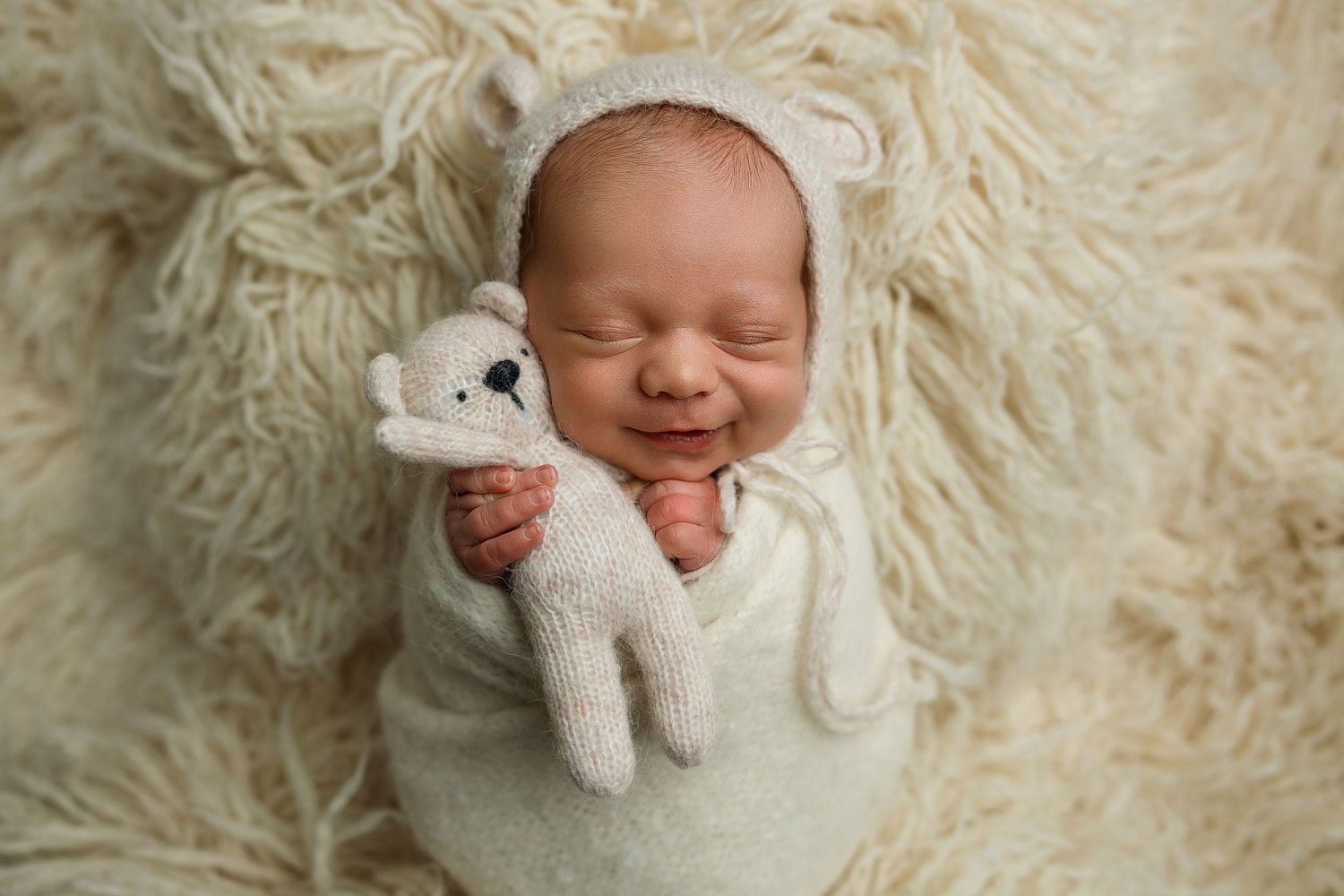 Affordable newborn photography in Brantford Ontario - Keepsake Mini Session baby portrait