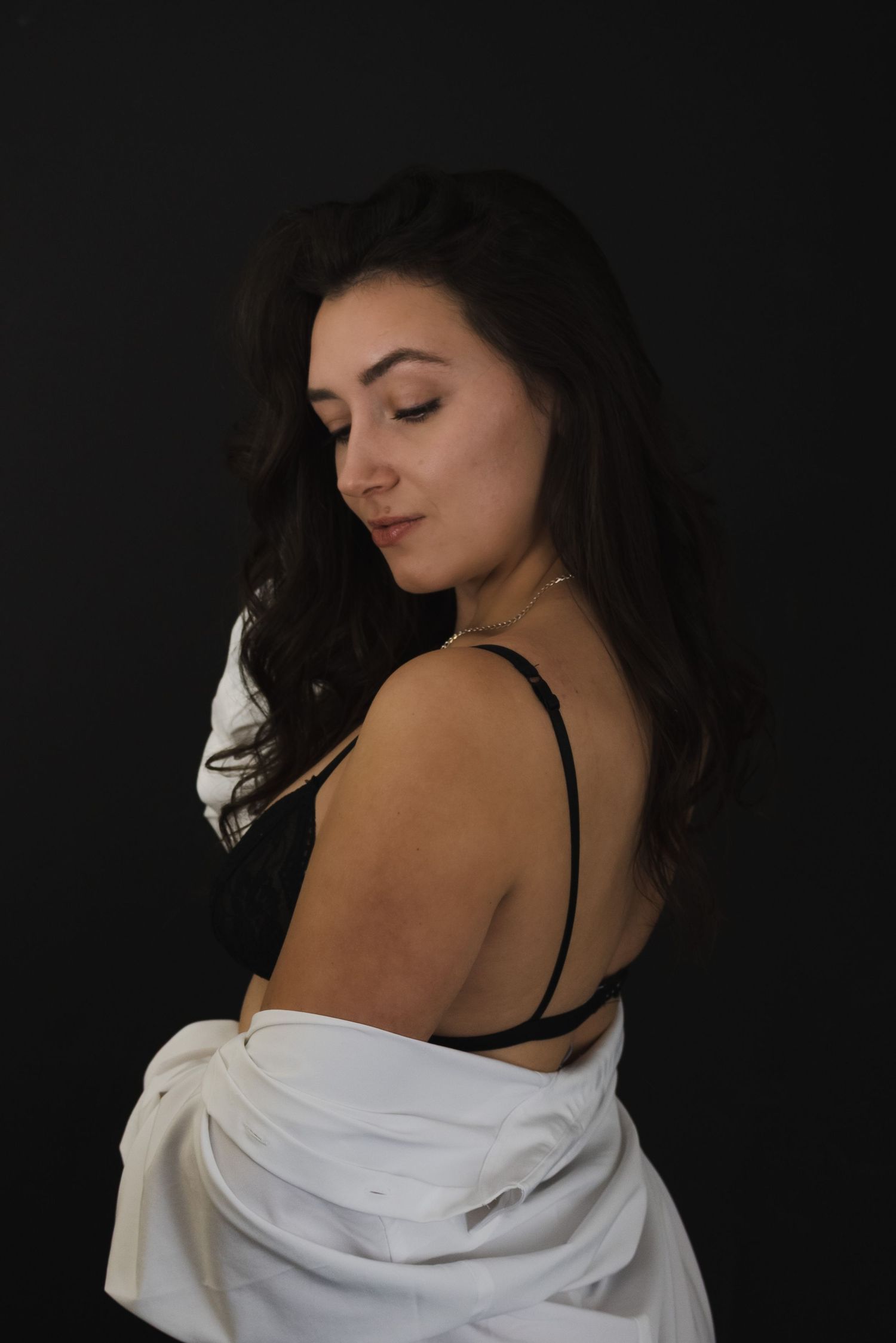 Photo by Emylee Yambao Unjaded Photography Boudoir Photo Portland, Oregon