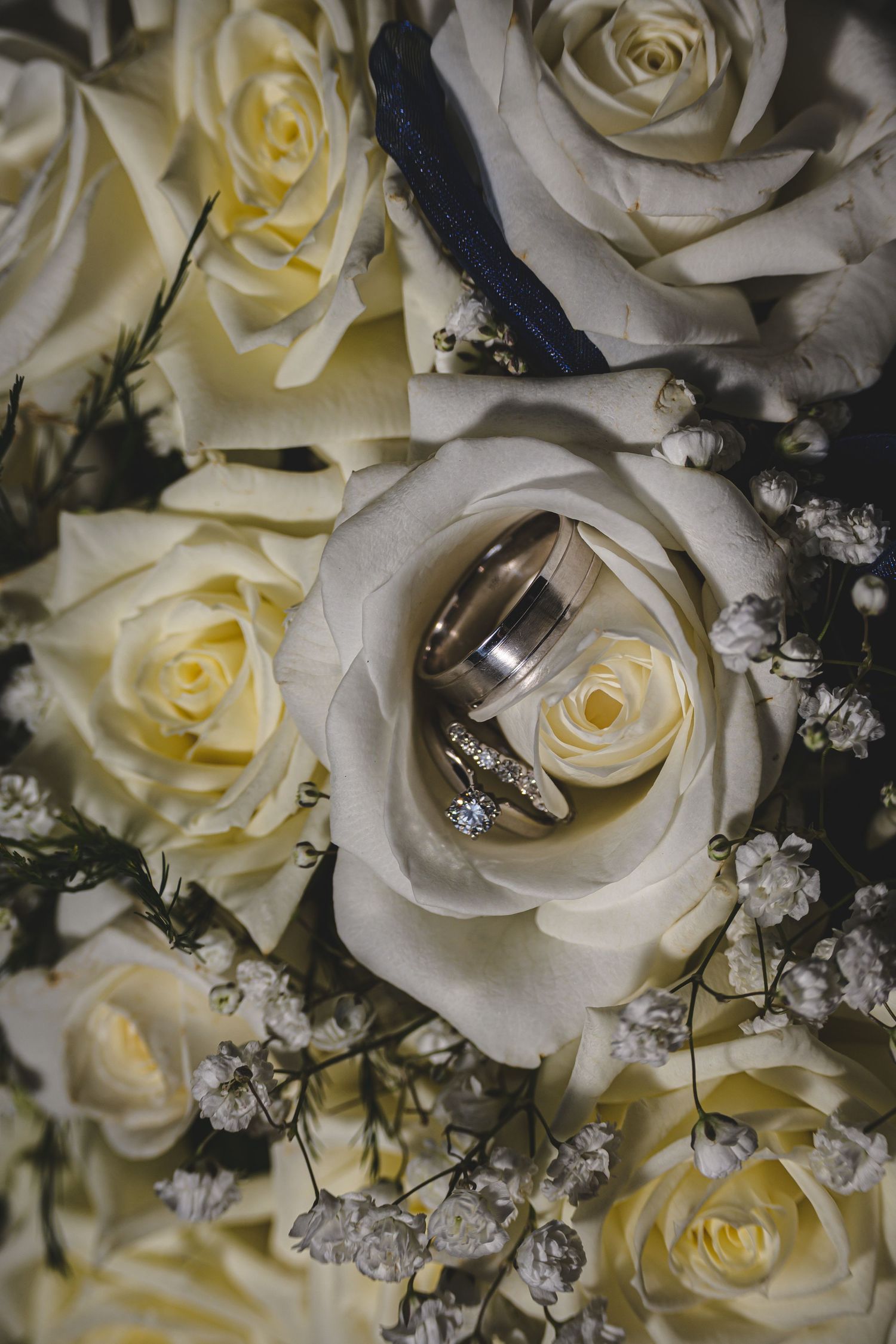 Photo by Emylee Yambao Unjaded Photography Wedding Photo Portland, Oregon