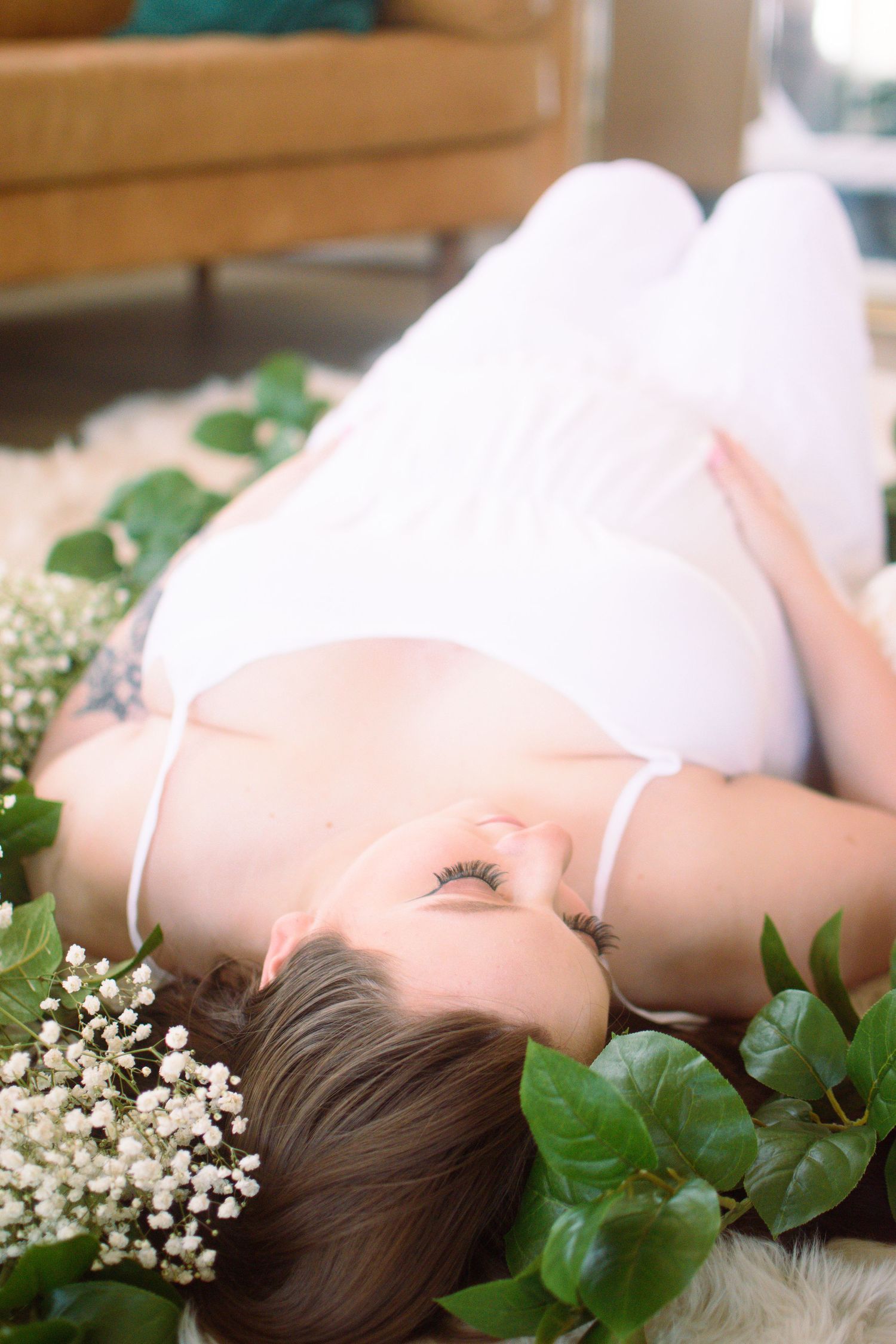 Photo by Emylee Yambao Unjaded Photography Maternity Photo Portland, Oregon