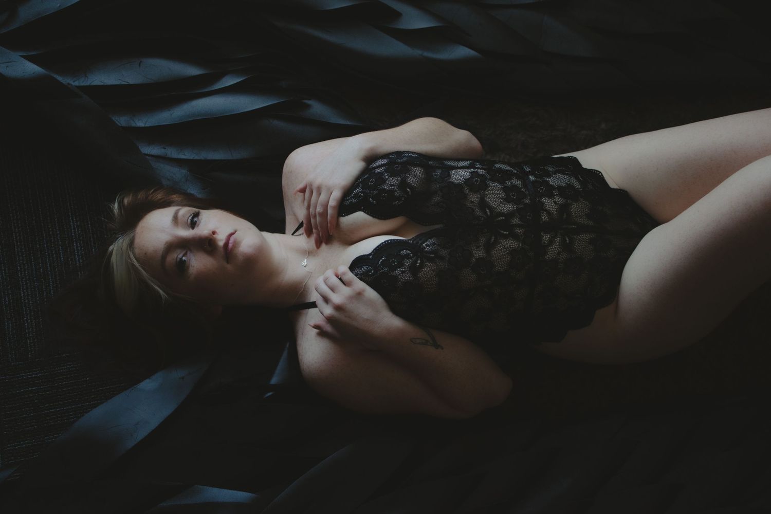 Photo by Emylee Yambao Unjaded Photography Boudoir Photo Portland, Oregon