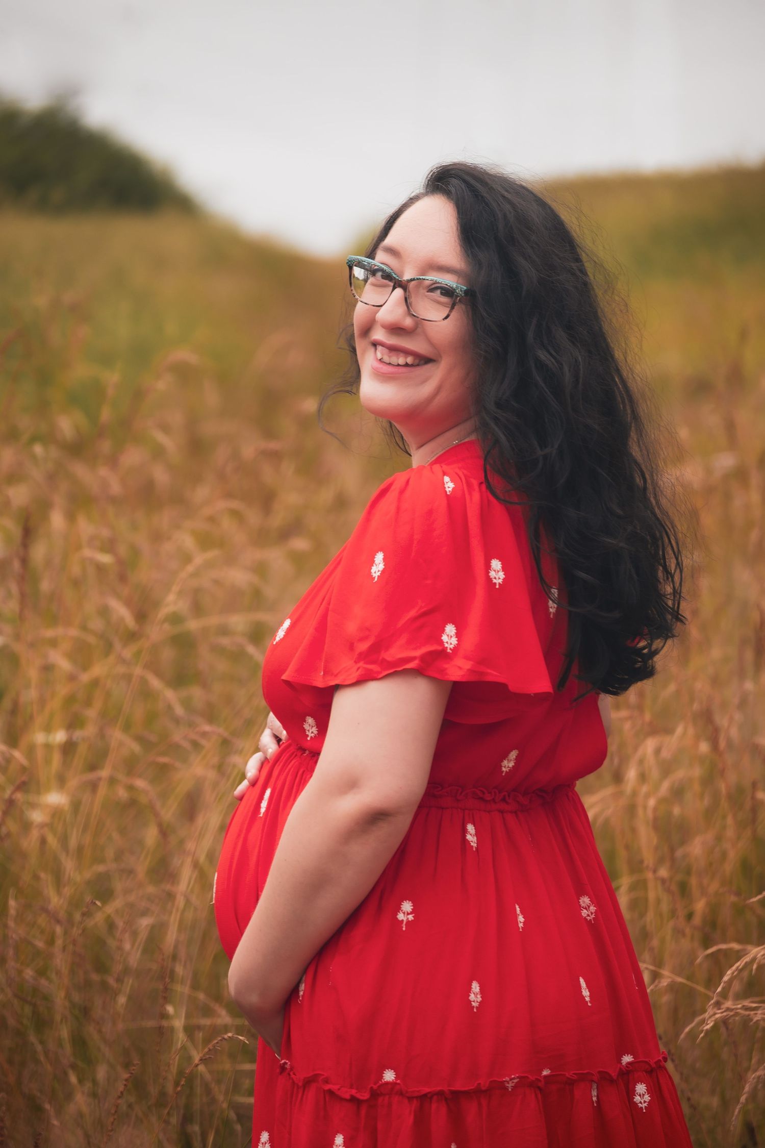 Photo by Emylee Yambao Unjaded Photography Maternity Photo Portland, Oregon