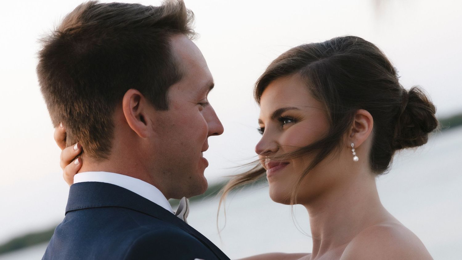Wedding portrait - the keys