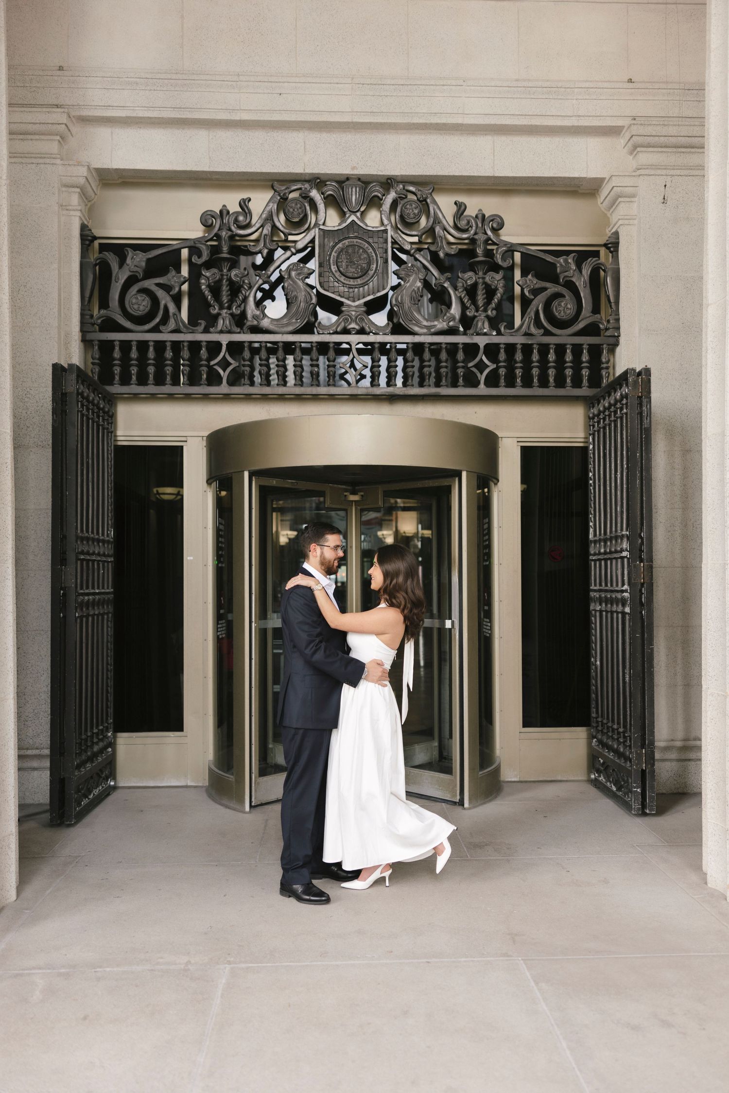 miami engagment session / courthouse wedding / downtown courthouse elopement