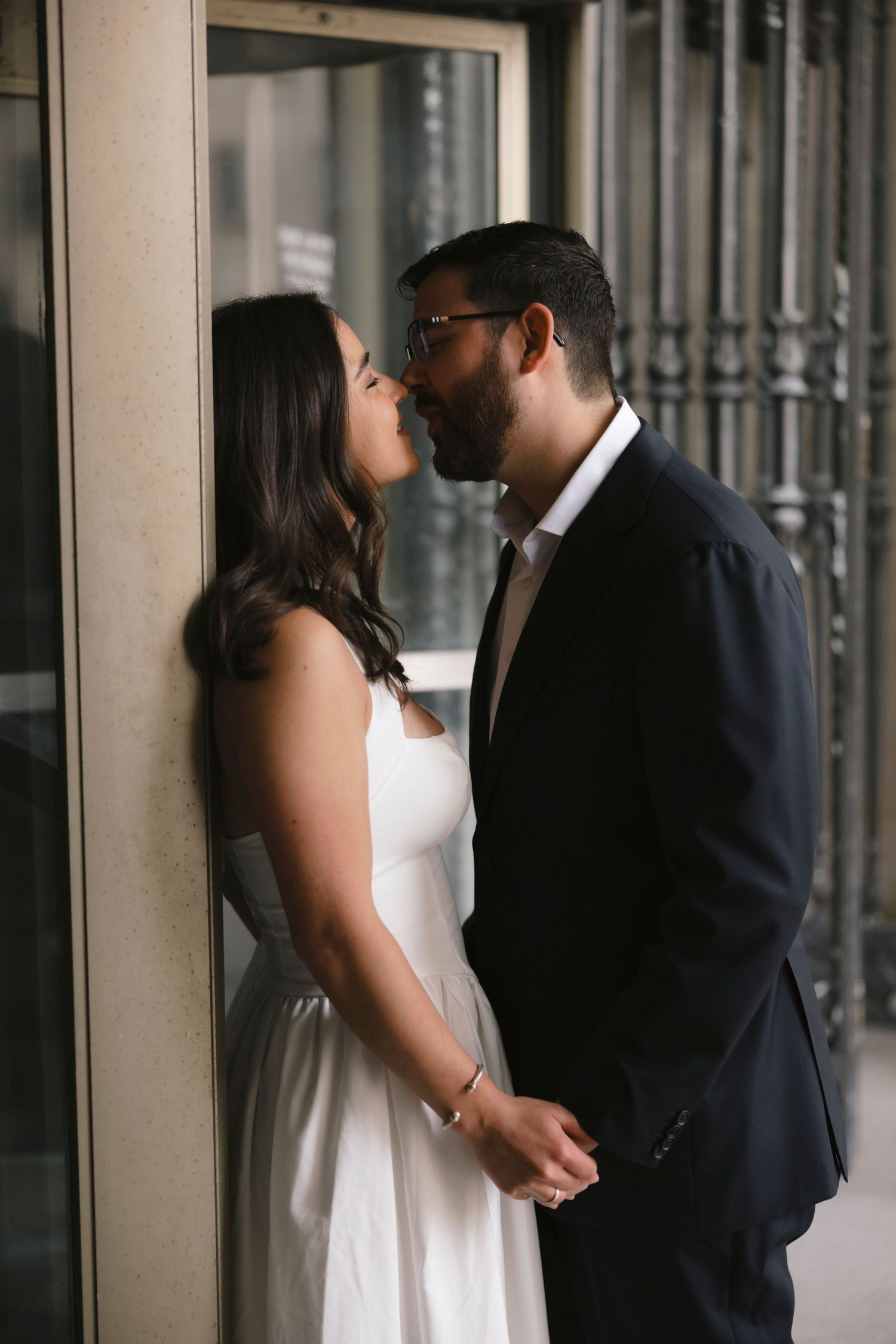 miami engagment session / courthouse wedding / downtown courthouse elopement