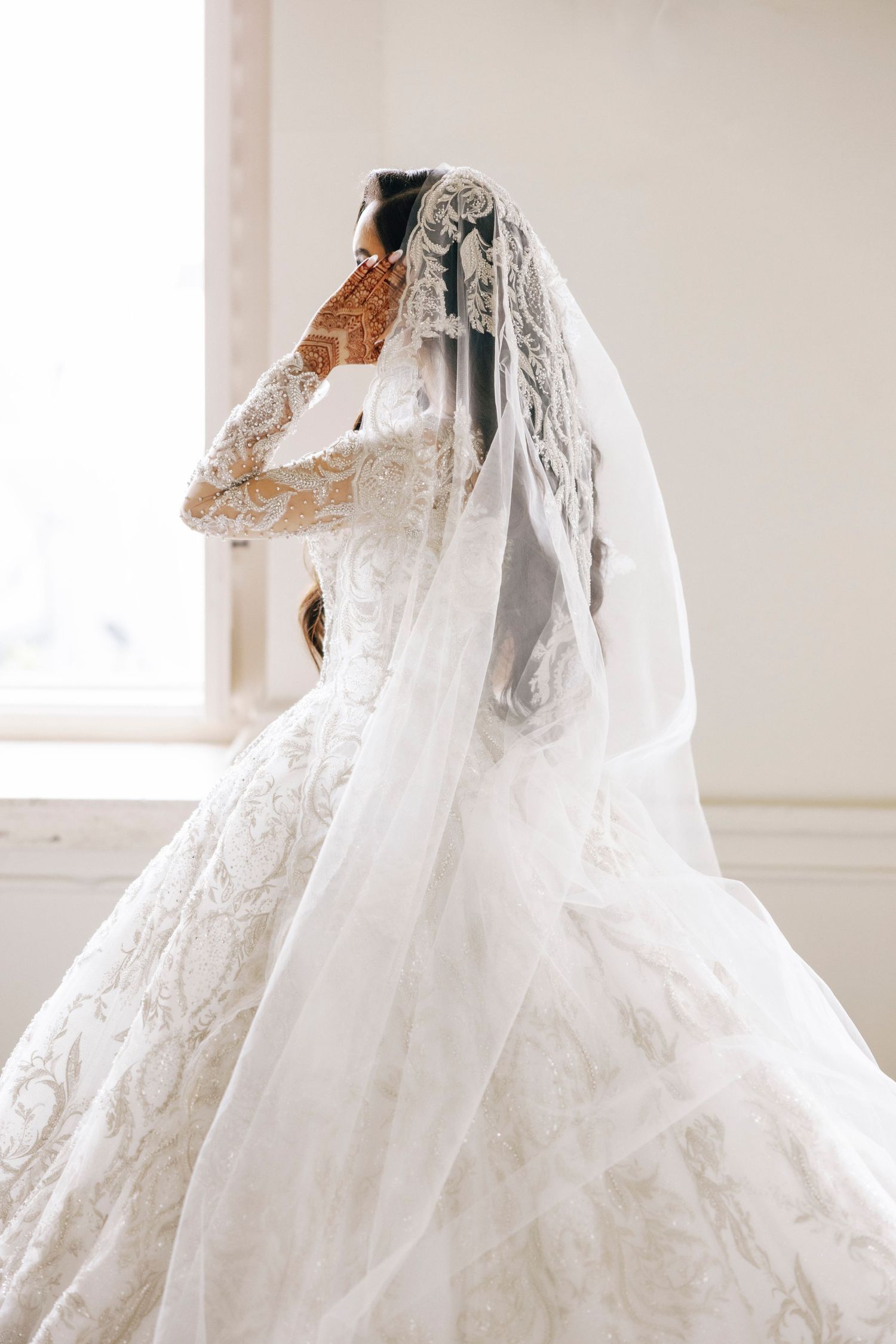 weddings, miami, under the veil shot, bride and groom, miami photographer, couples session, portrait photogrpahy, editorial photography